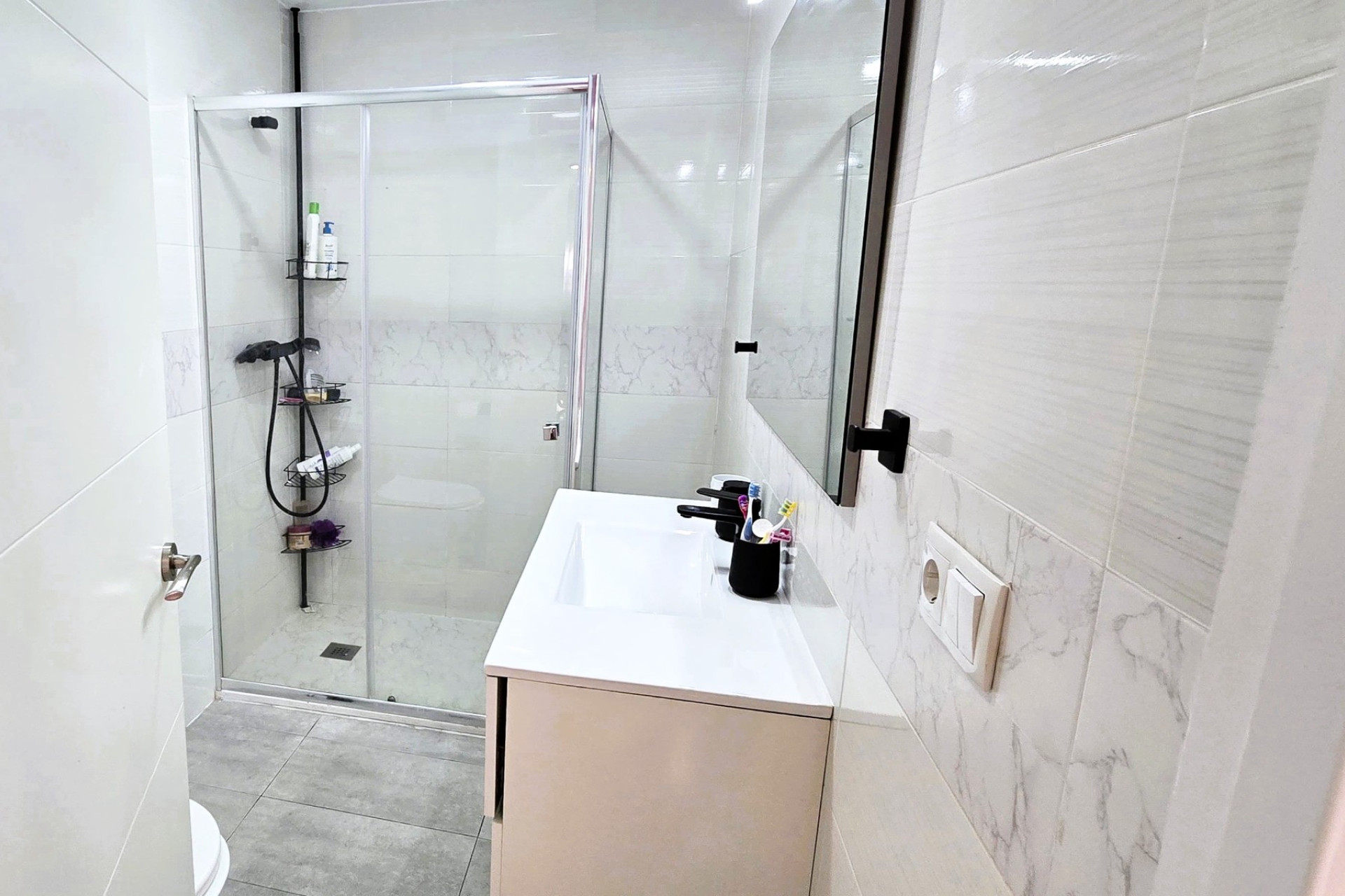 Resale - Apartment / flat - Ondara