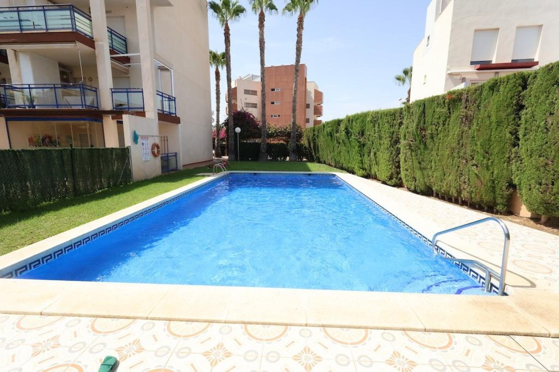 Resale - Apartment / flat - Orihuela Costa - Aguamarina