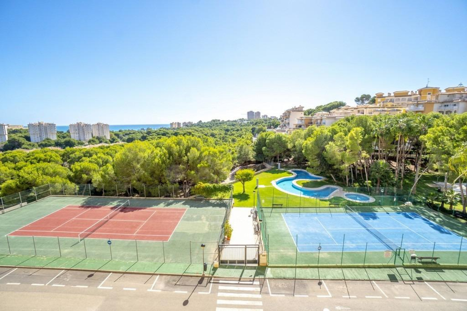 Resale - Apartment / flat - Orihuela Costa - Altos de Campoamor