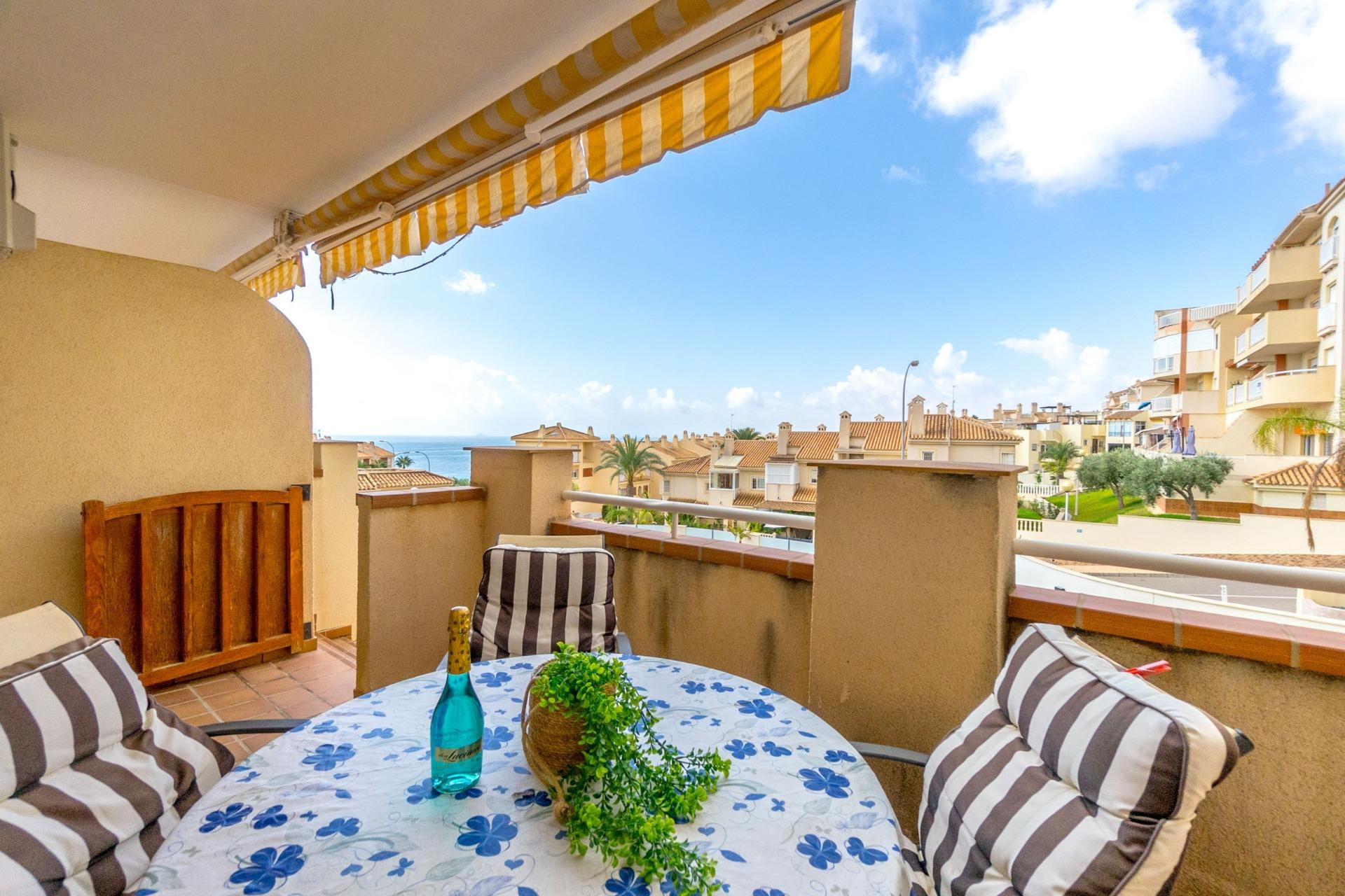 Resale - Apartment / flat - Orihuela Costa - Campoamor