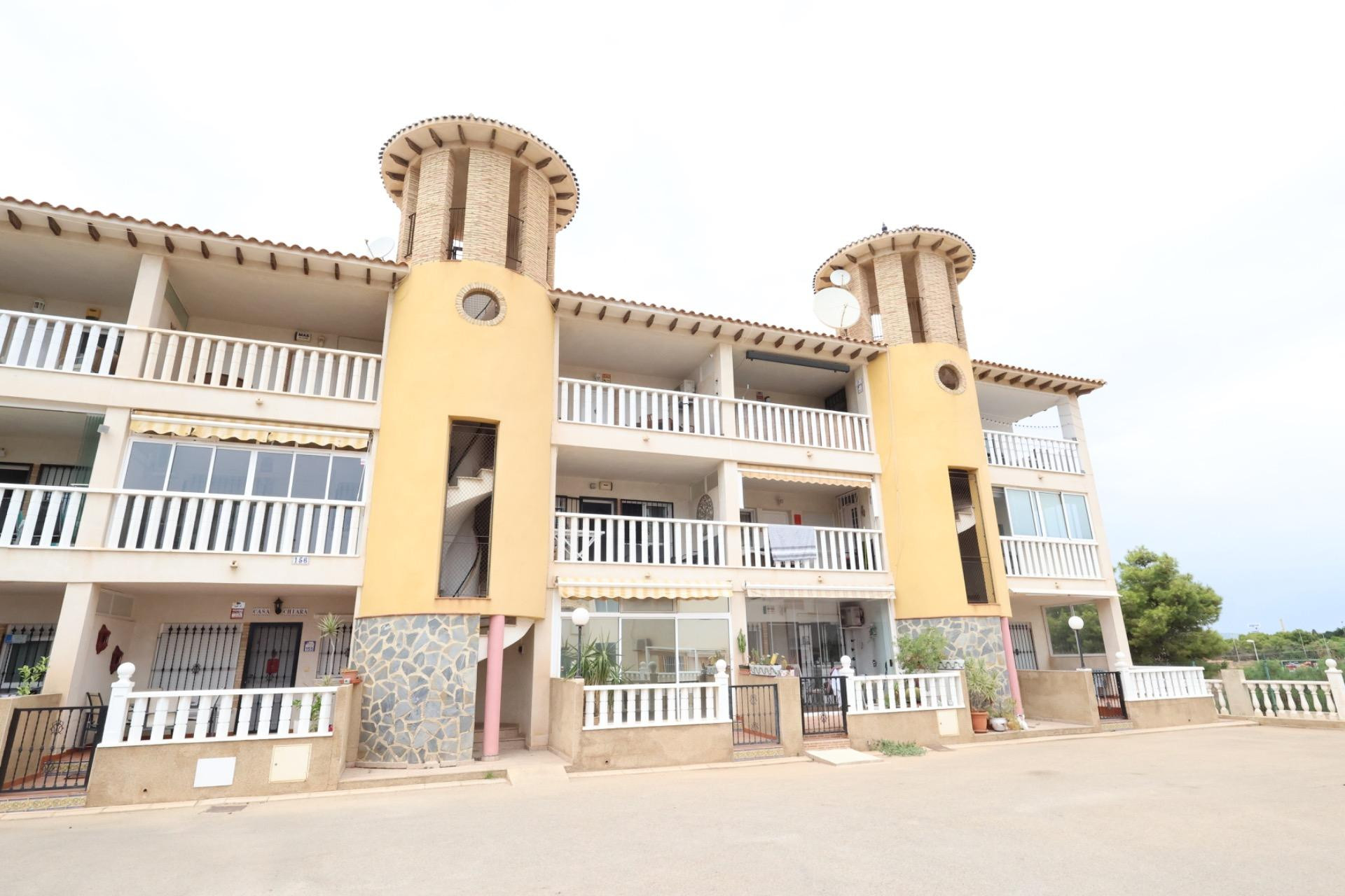 Resale - Apartment / flat - Orihuela Costa - La Zenia