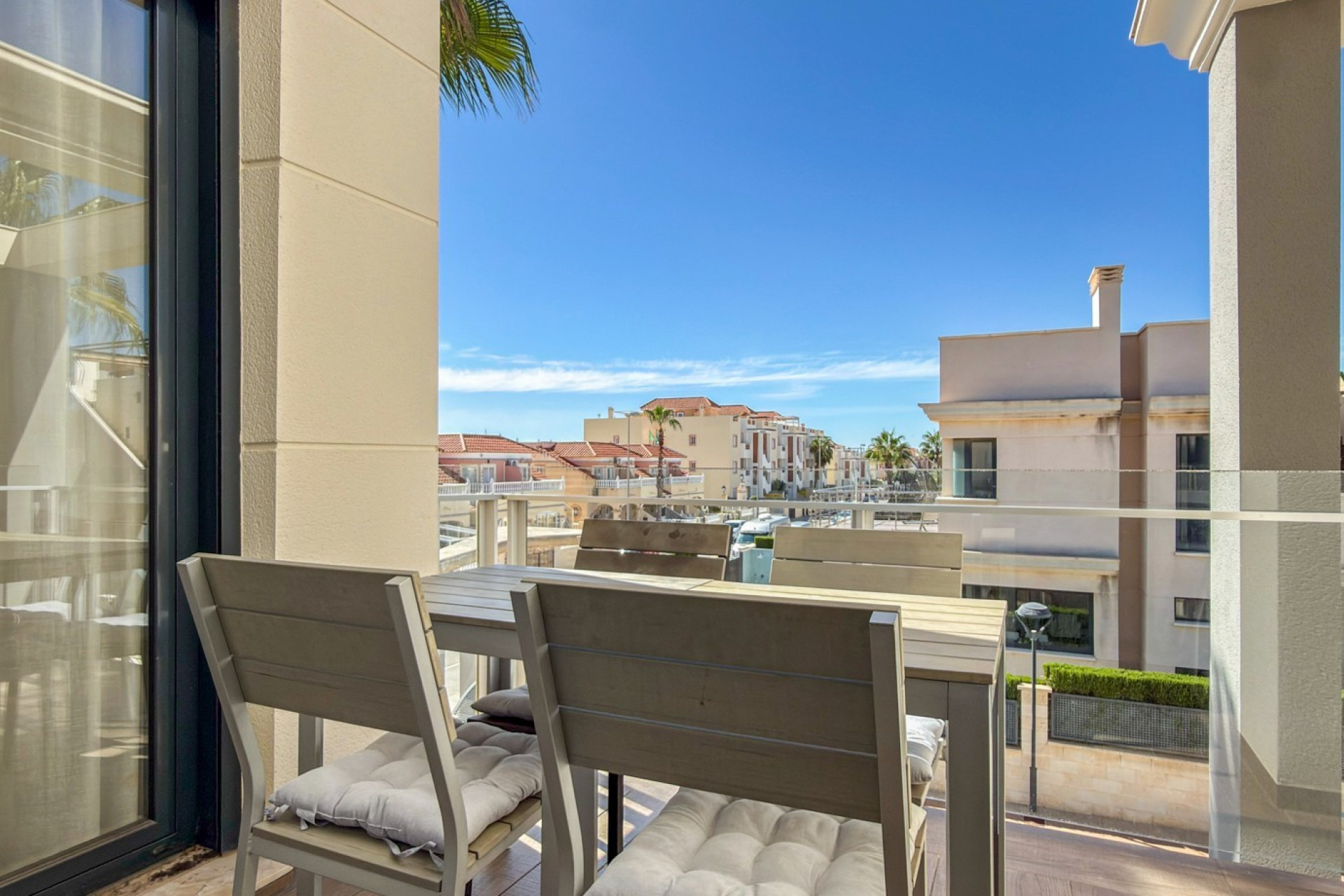 Resale - Apartment / flat - Orihuela Costa - La Zenia