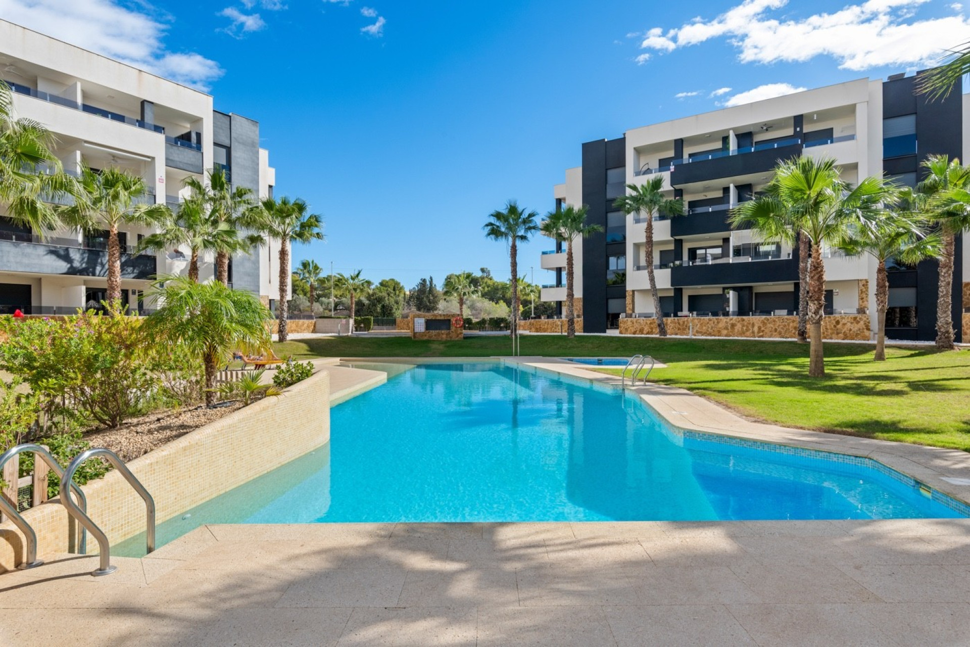 Resale - Apartment / flat - Orihuela Costa - Los Altos