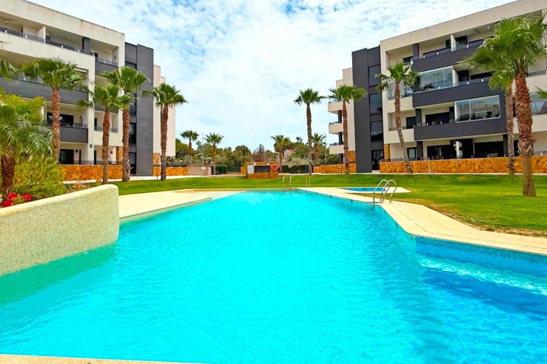 Resale - Apartment / flat - Orihuela Costa - Los Altos