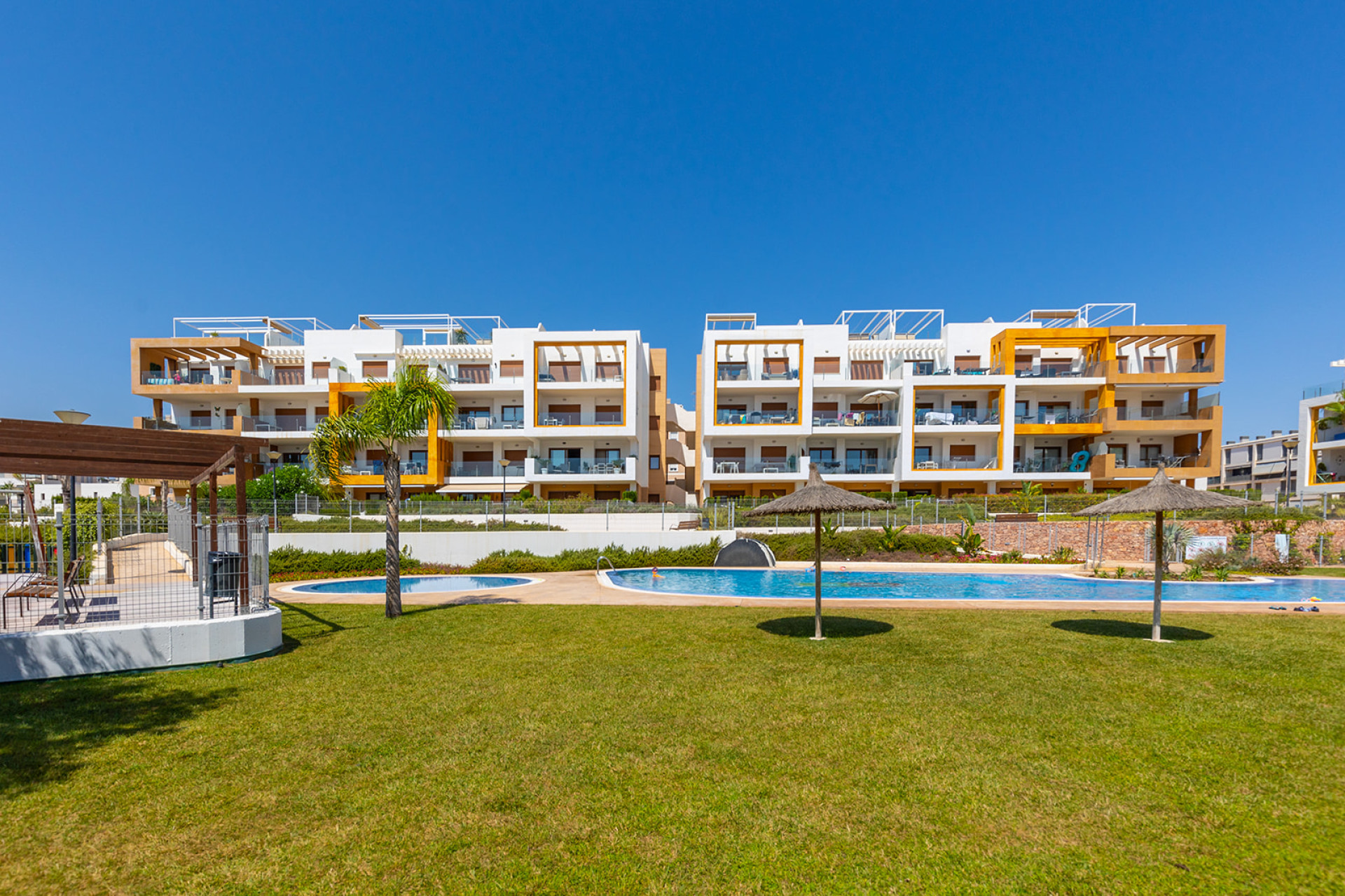 Resale - Apartment / flat - Orihuela Costa - Villamartín-Las Filipinas