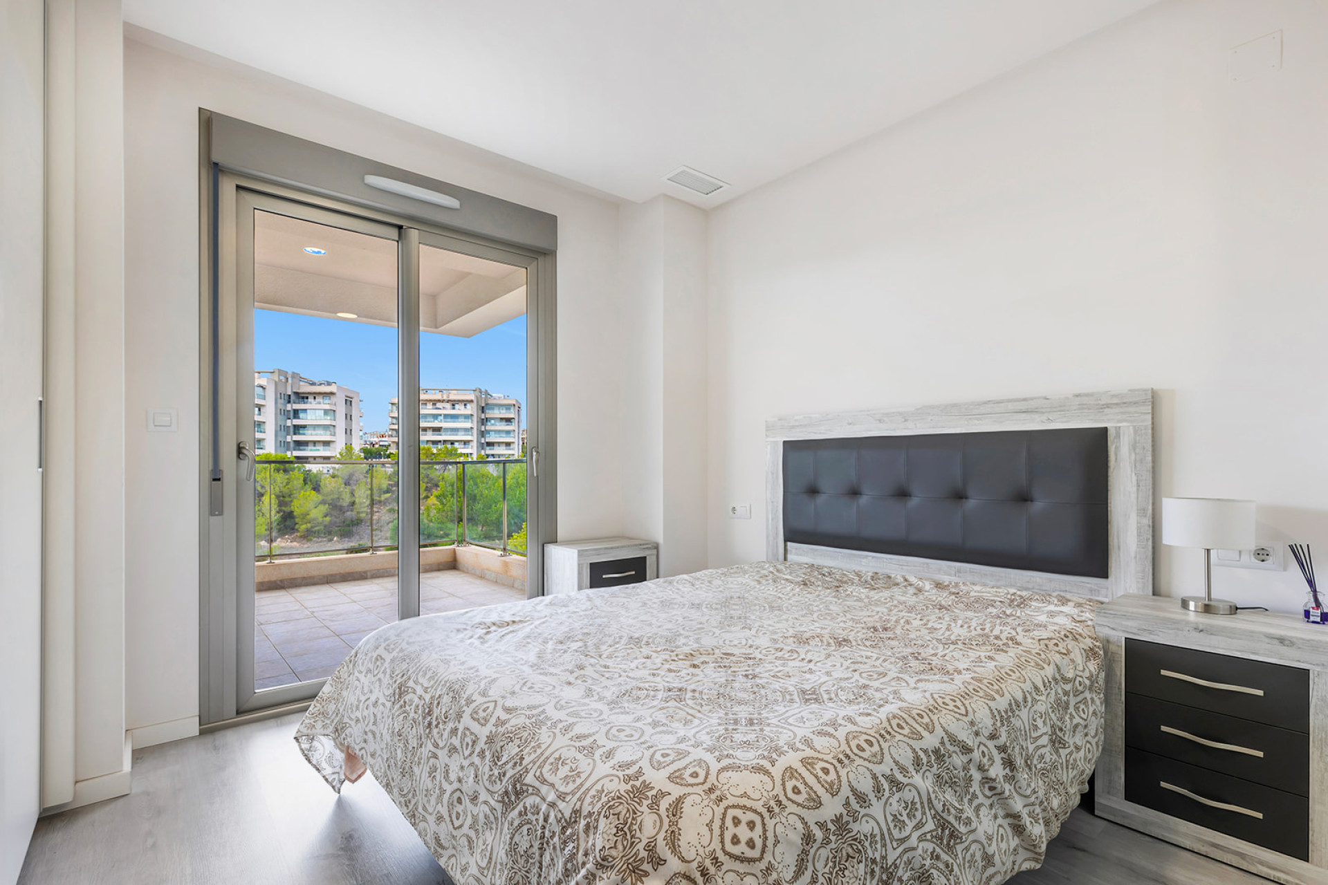 Resale - Apartment / flat - Orihuela Costa - Villamartín-Las Filipinas