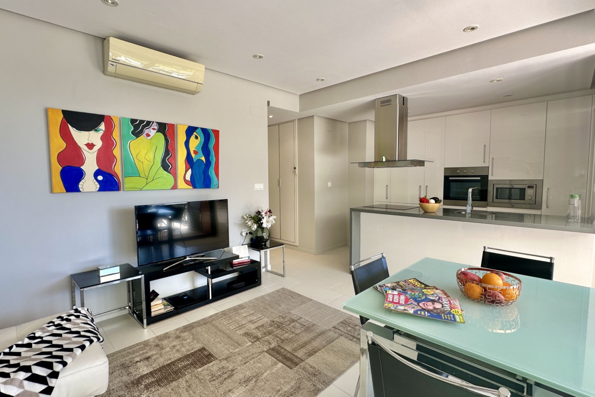 Resale - Apartment / flat - Orihuela Costa - Villamartín