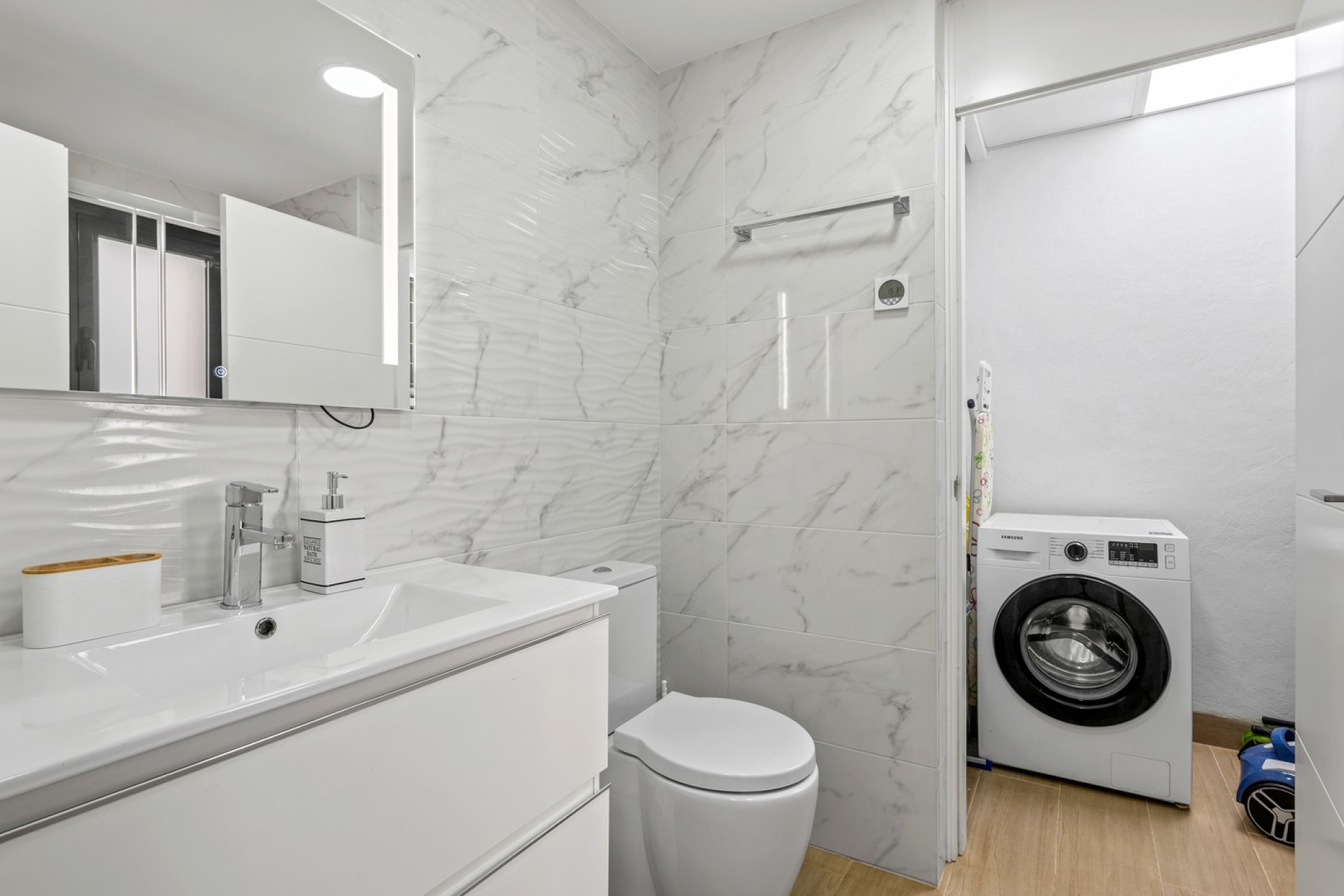 Resale - Apartment / flat - Orihuela Costa - Villamartín