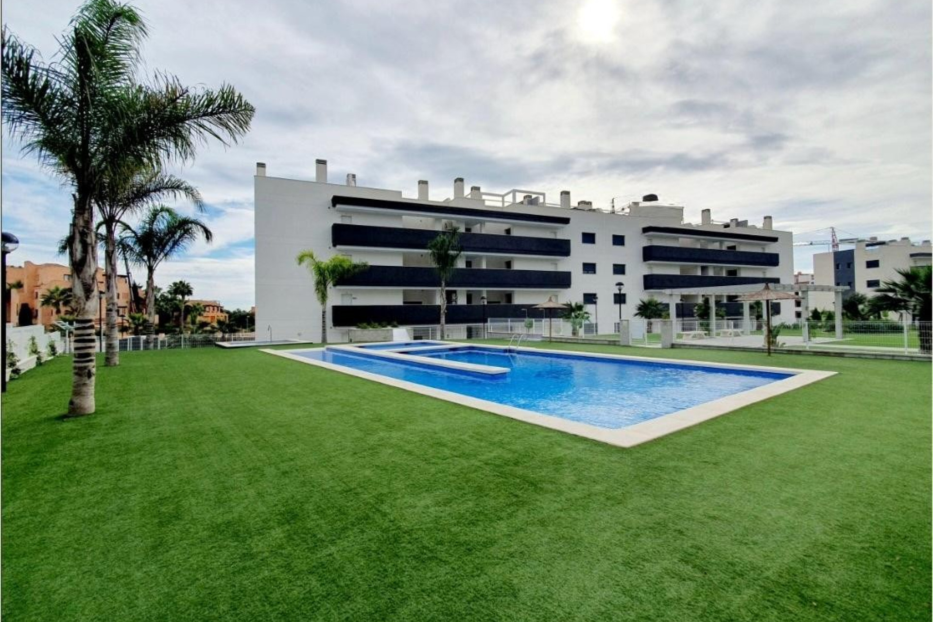 Resale - Apartment / flat - Orihuela Costa - Villamartín