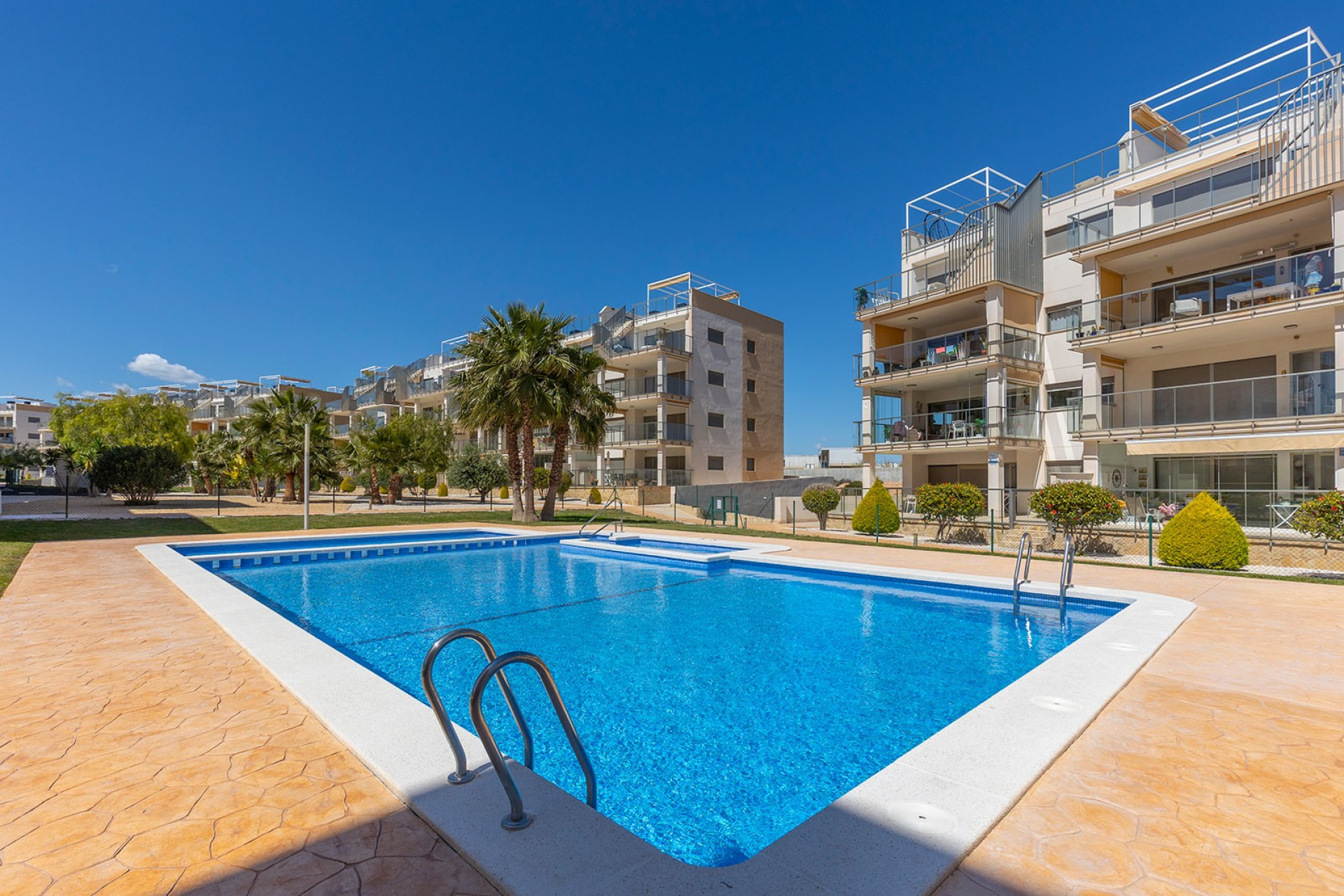 Resale - Apartment / flat - Orihuela Costa - Villamartín
