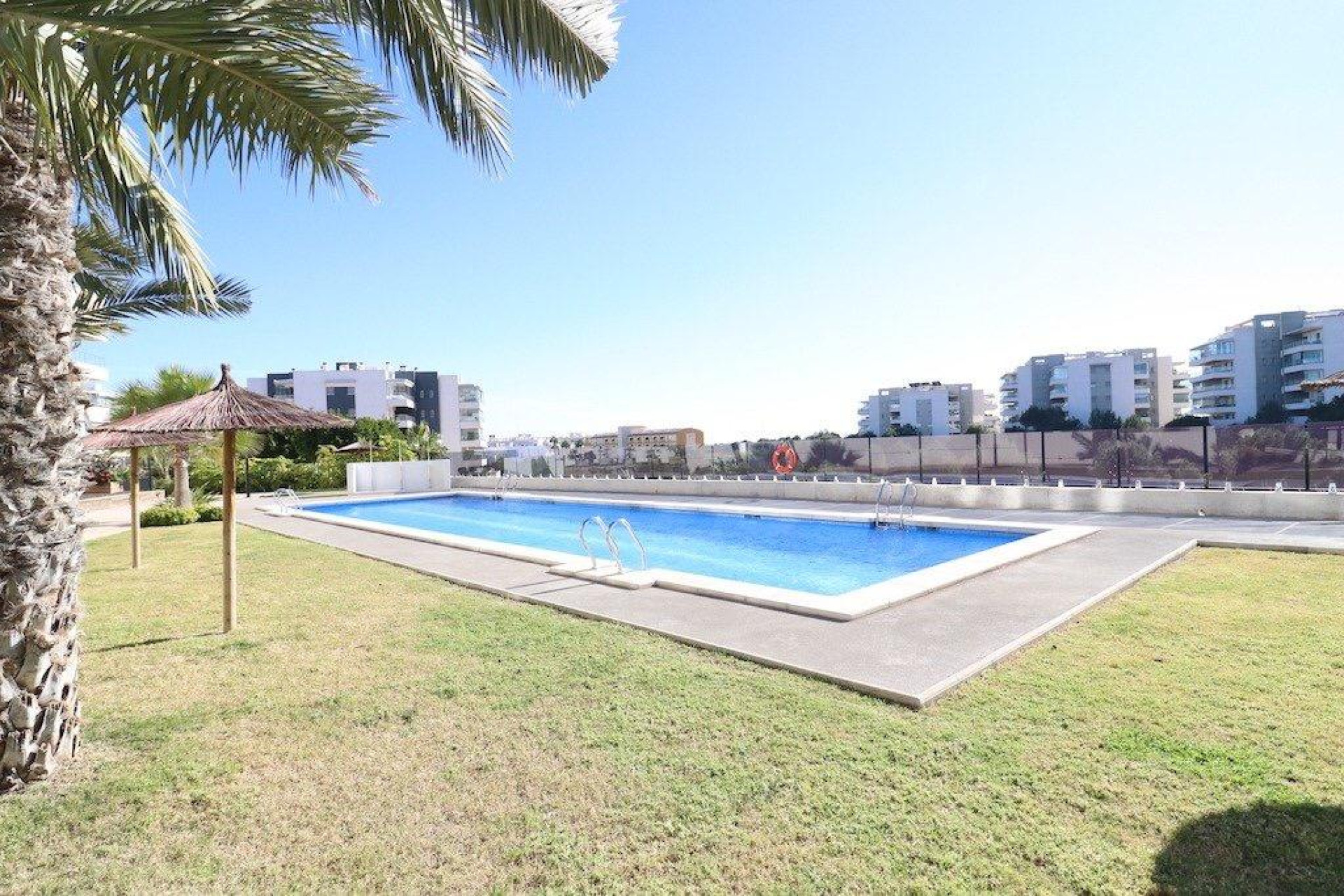 Resale - Apartment / flat - Orihuela Costa - Villamartín