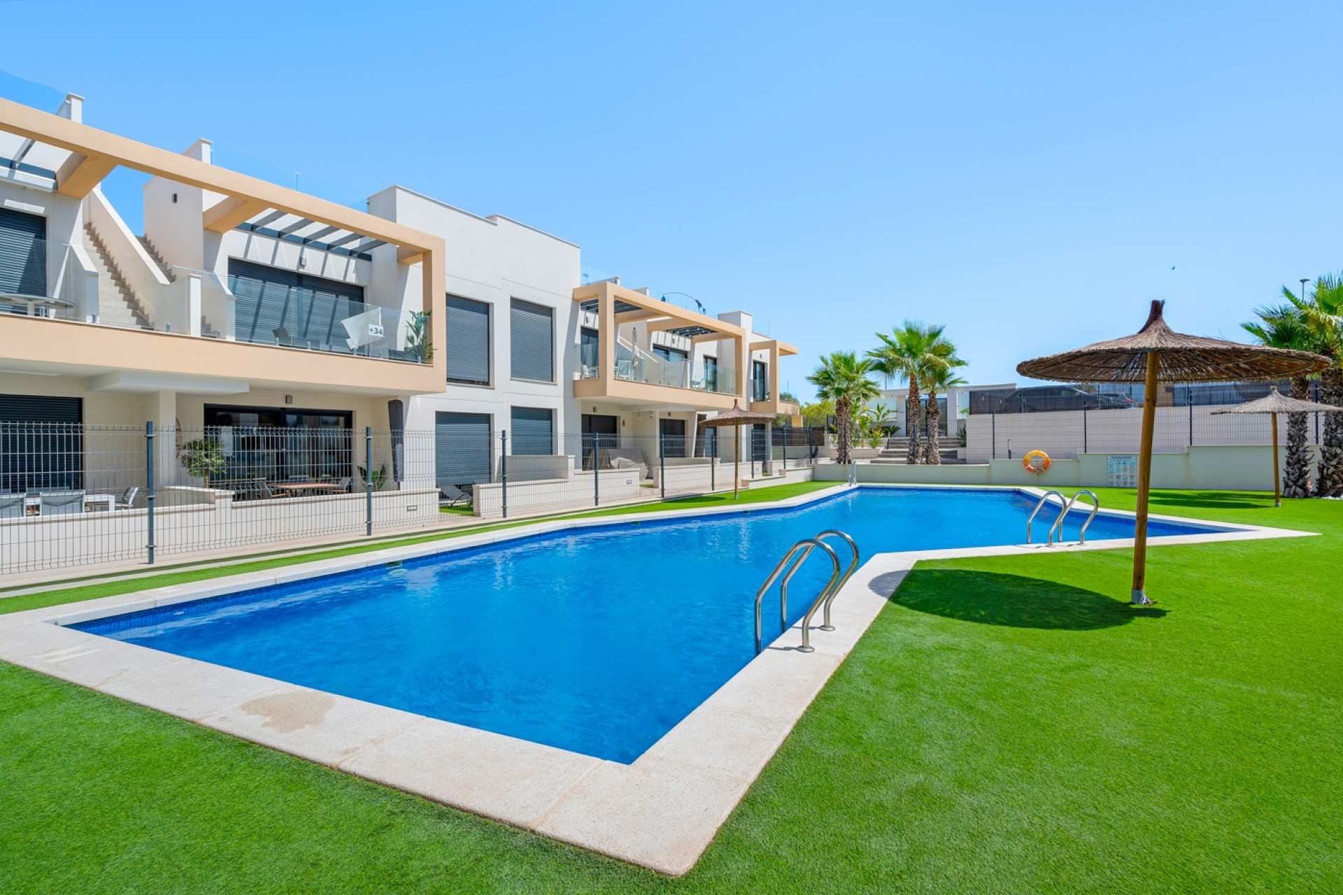 Resale - Apartment / flat - Orihuela Costa - Villamartín