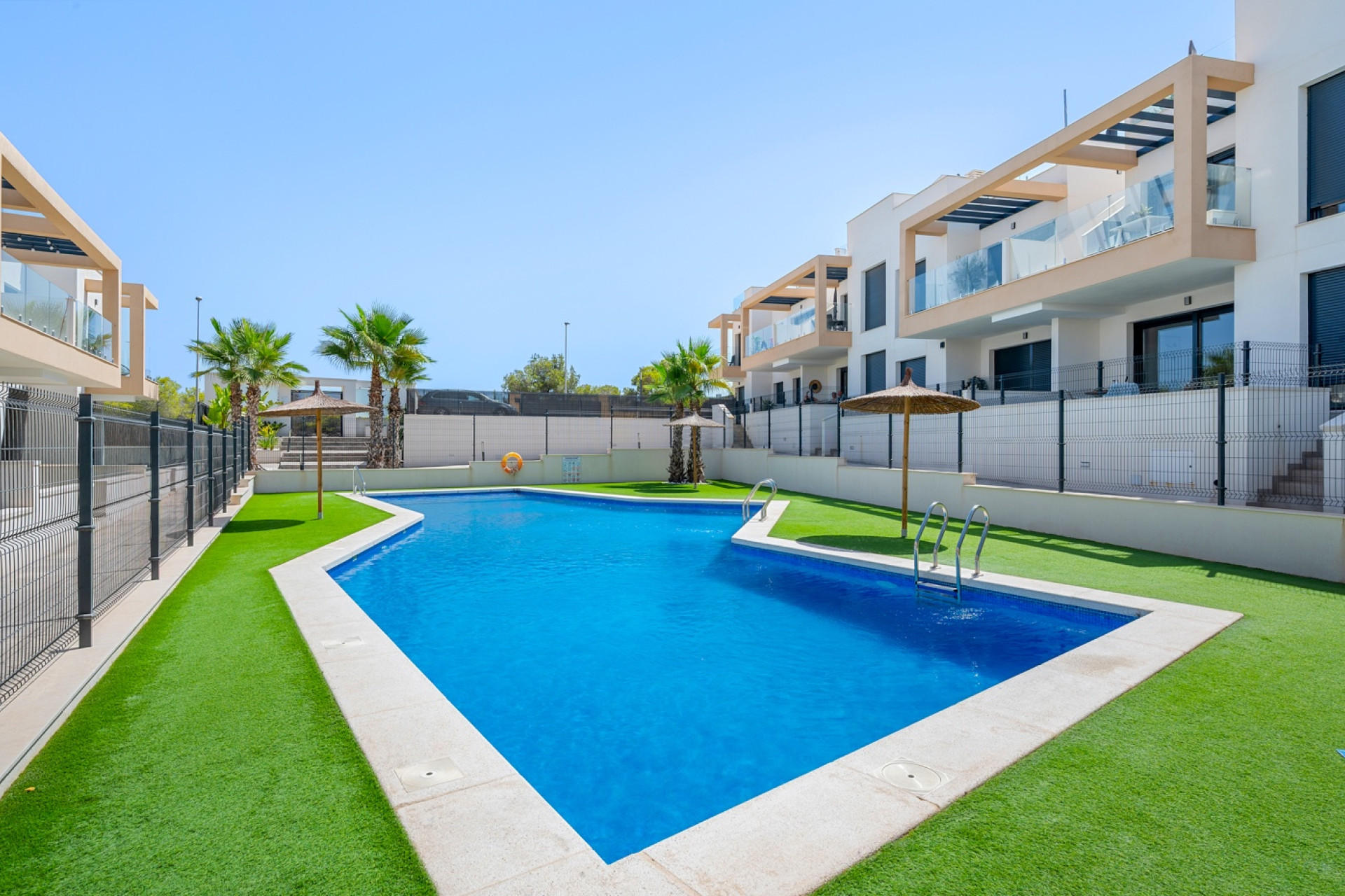 Resale - Apartment / flat - Orihuela Costa - Villamartín