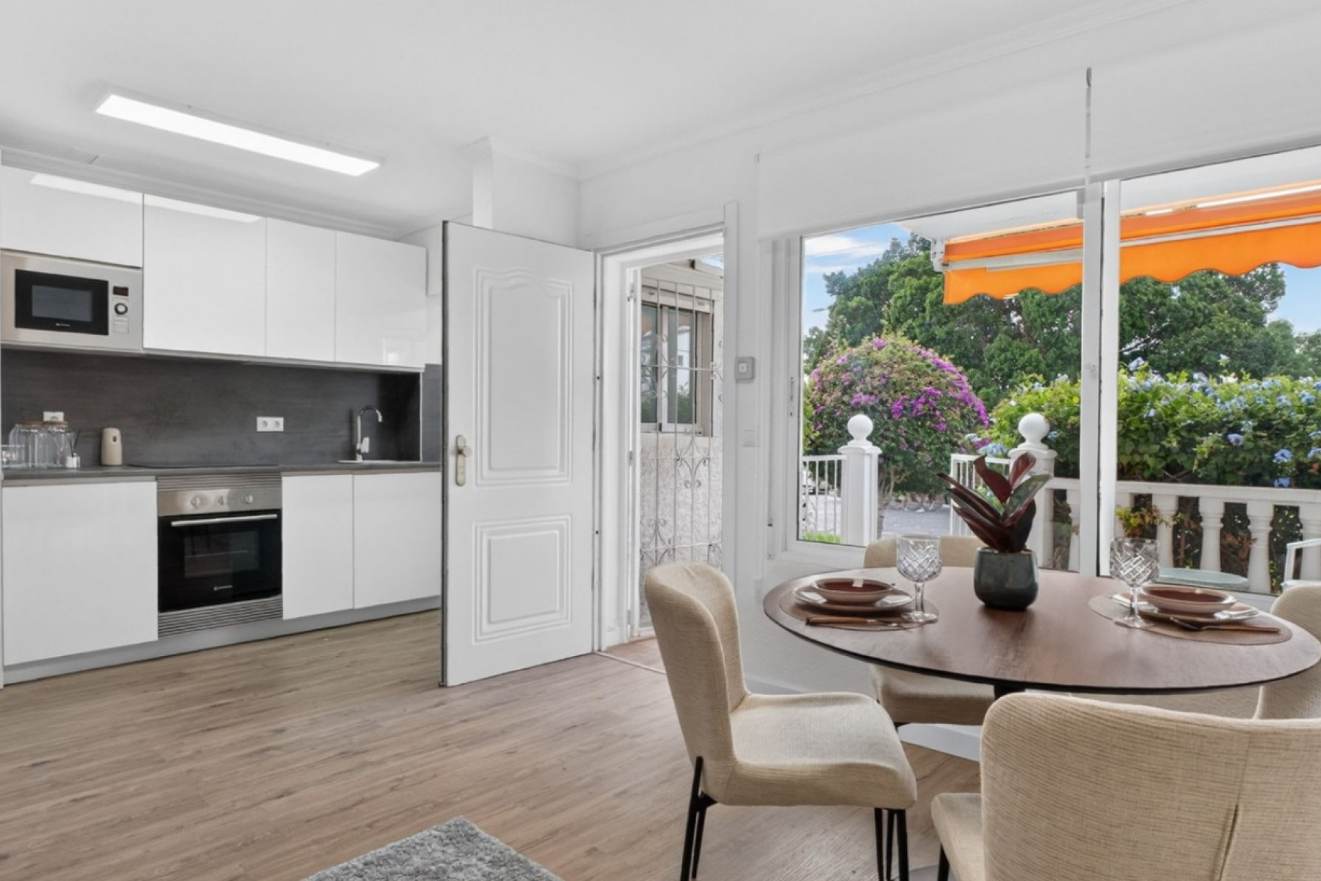 Resale - Apartment / flat - Orihuela Costa - Villamartín