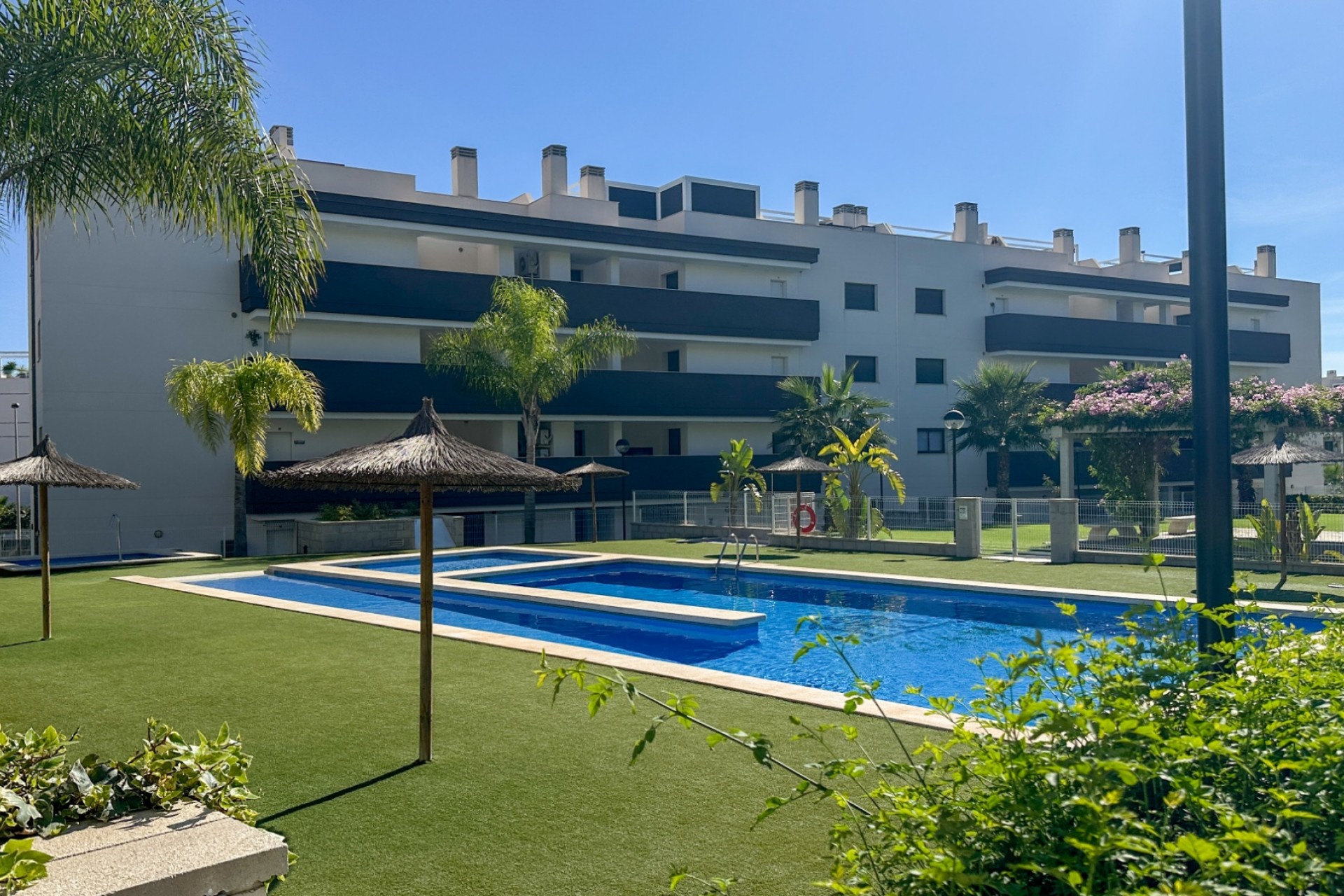 Resale - Apartment / flat - Orihuela - Villamartin