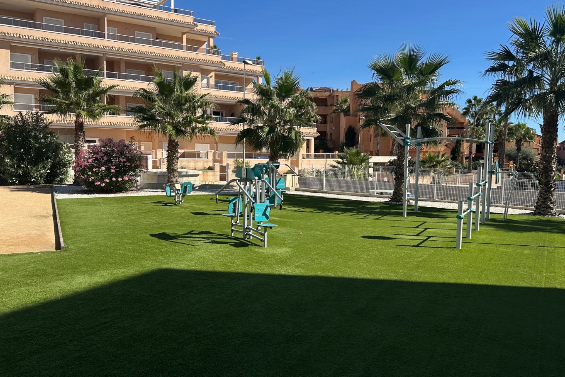 Resale - Apartment / flat - Orihuela - Villamartin