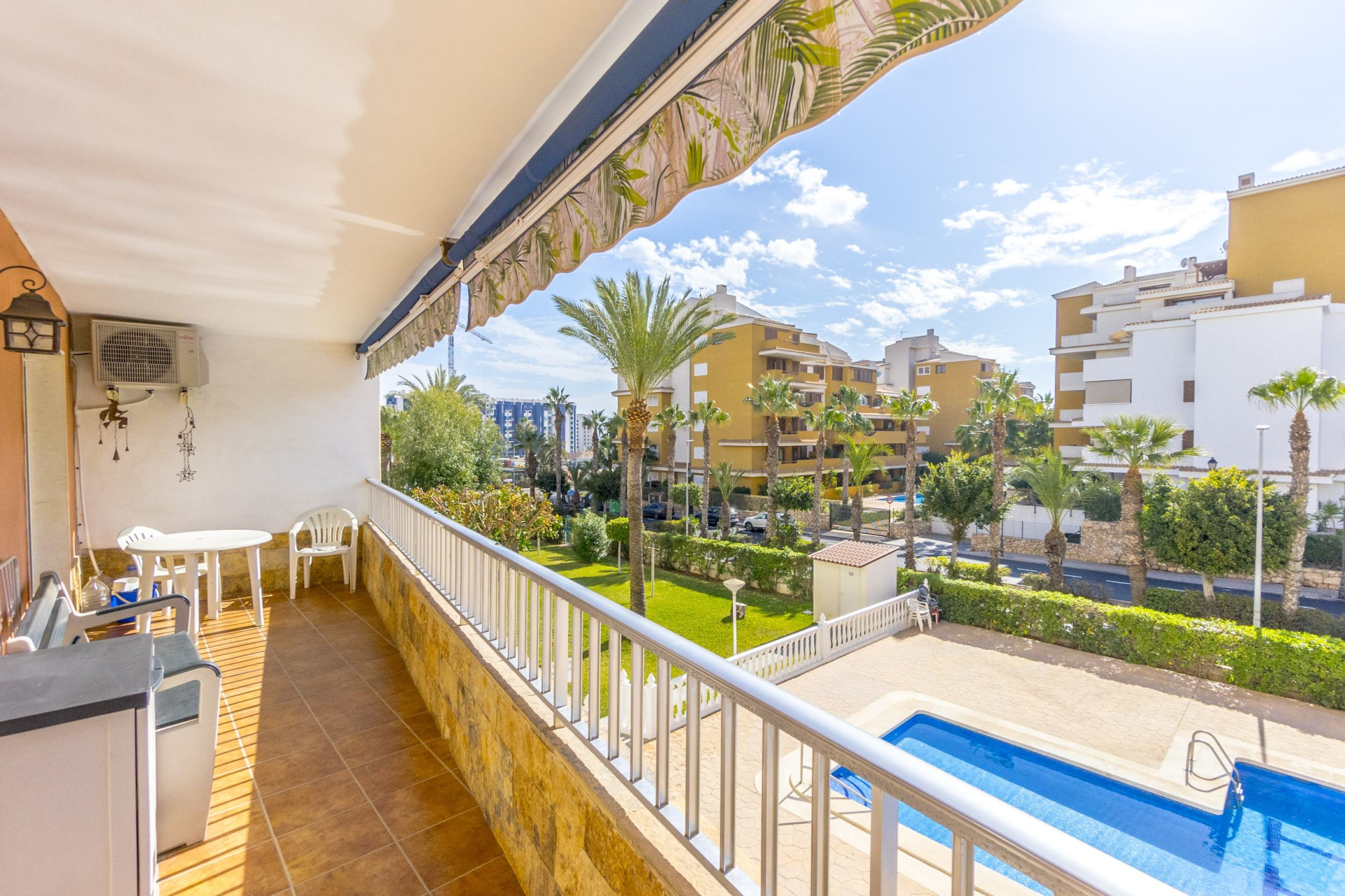 Resale - Apartment / flat - Punta Prima - El Acequión