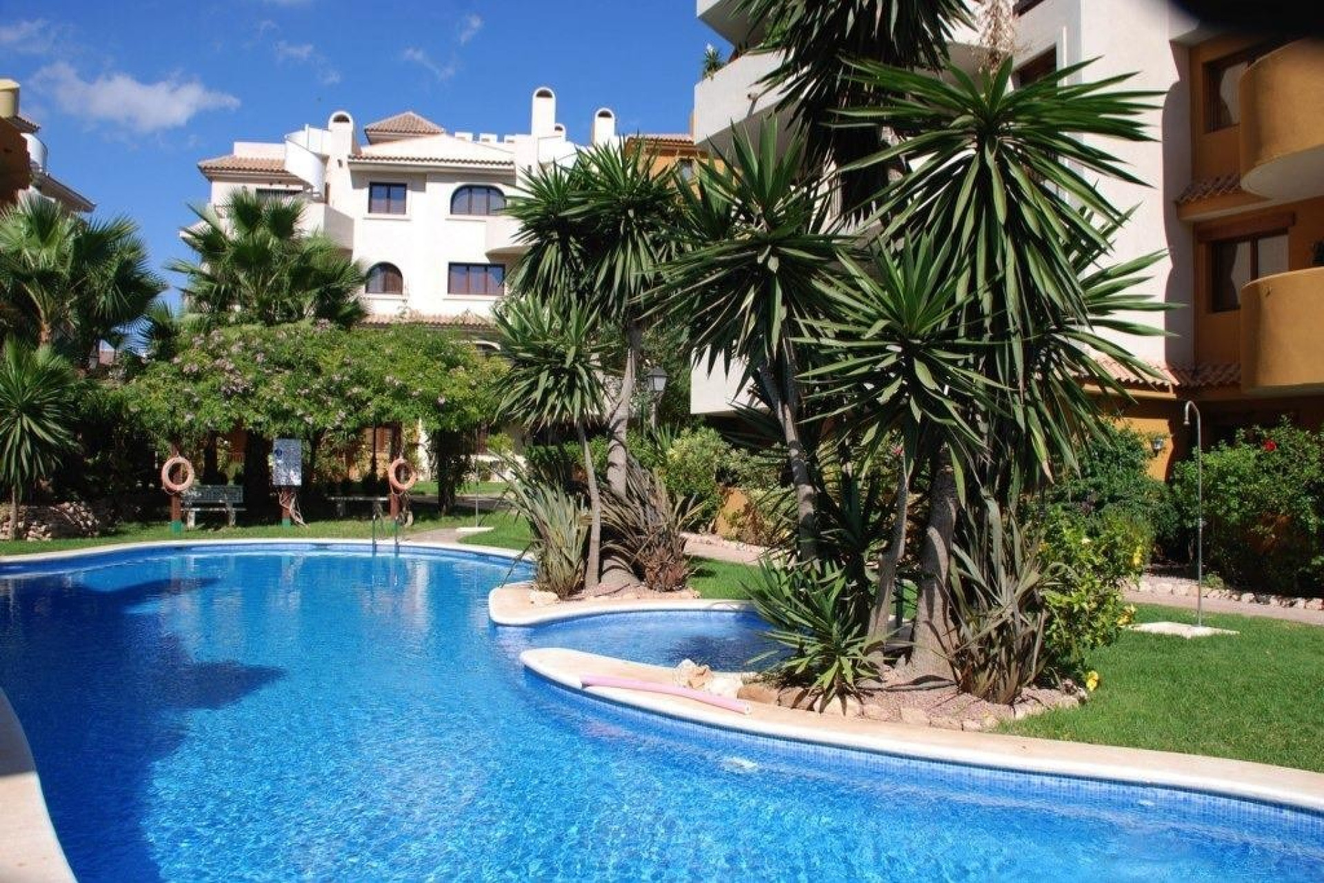 Resale - Apartment / flat - Punta Prima