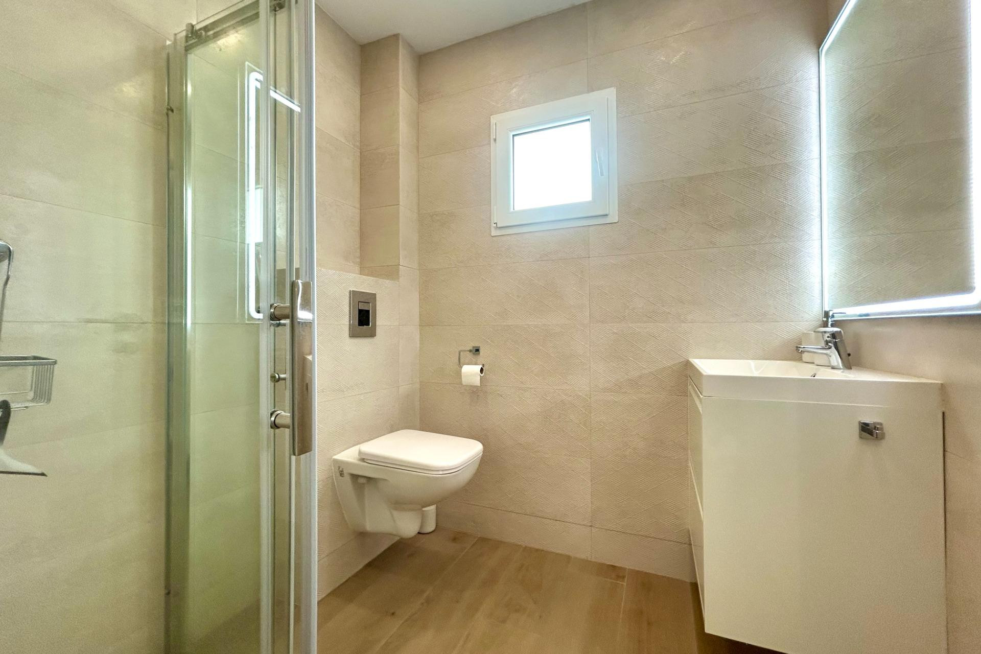 Resale - Apartment / flat - San Miguel de Salinas - Las filipinas