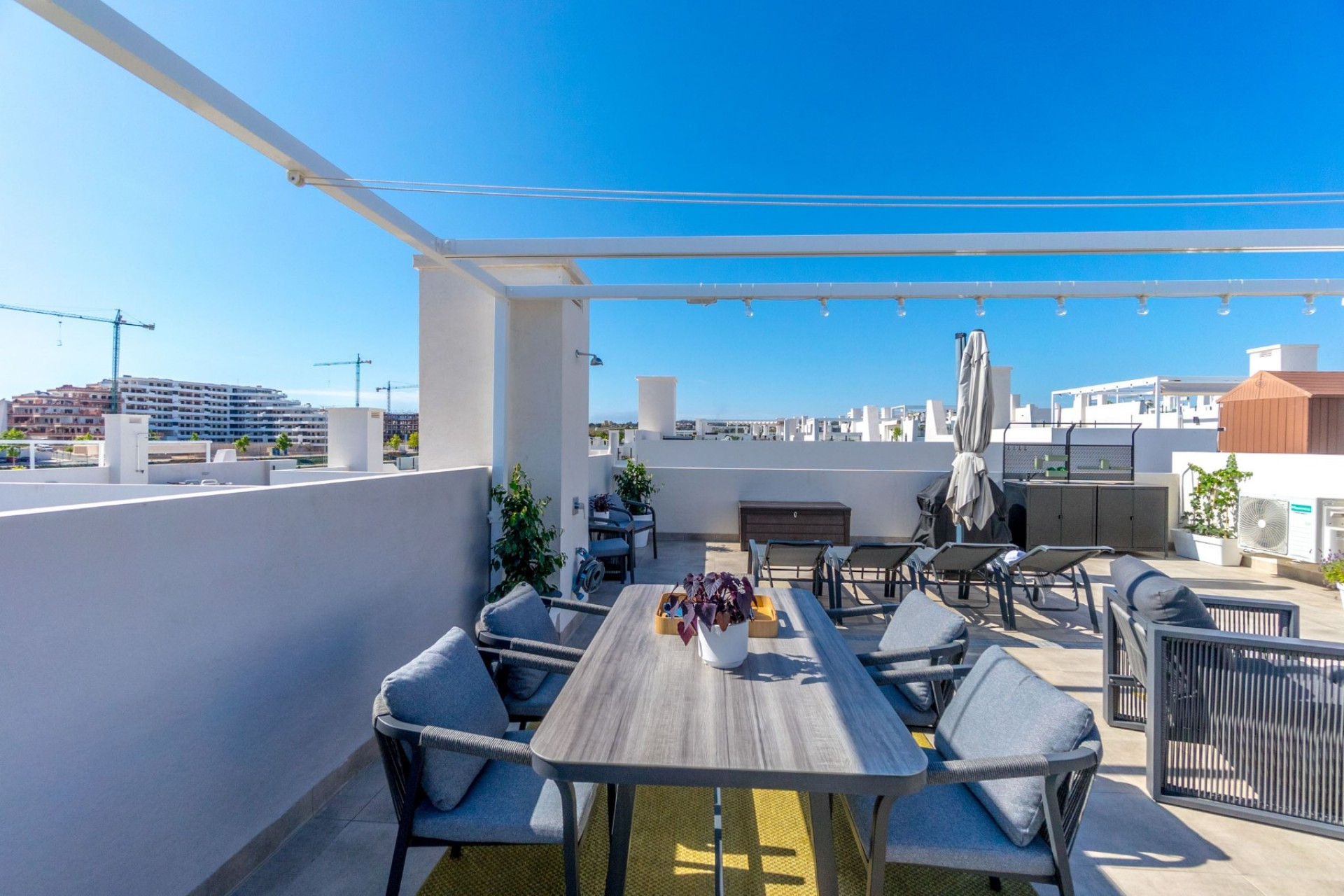 Resale - Apartment / flat - San Miguel de Salinas