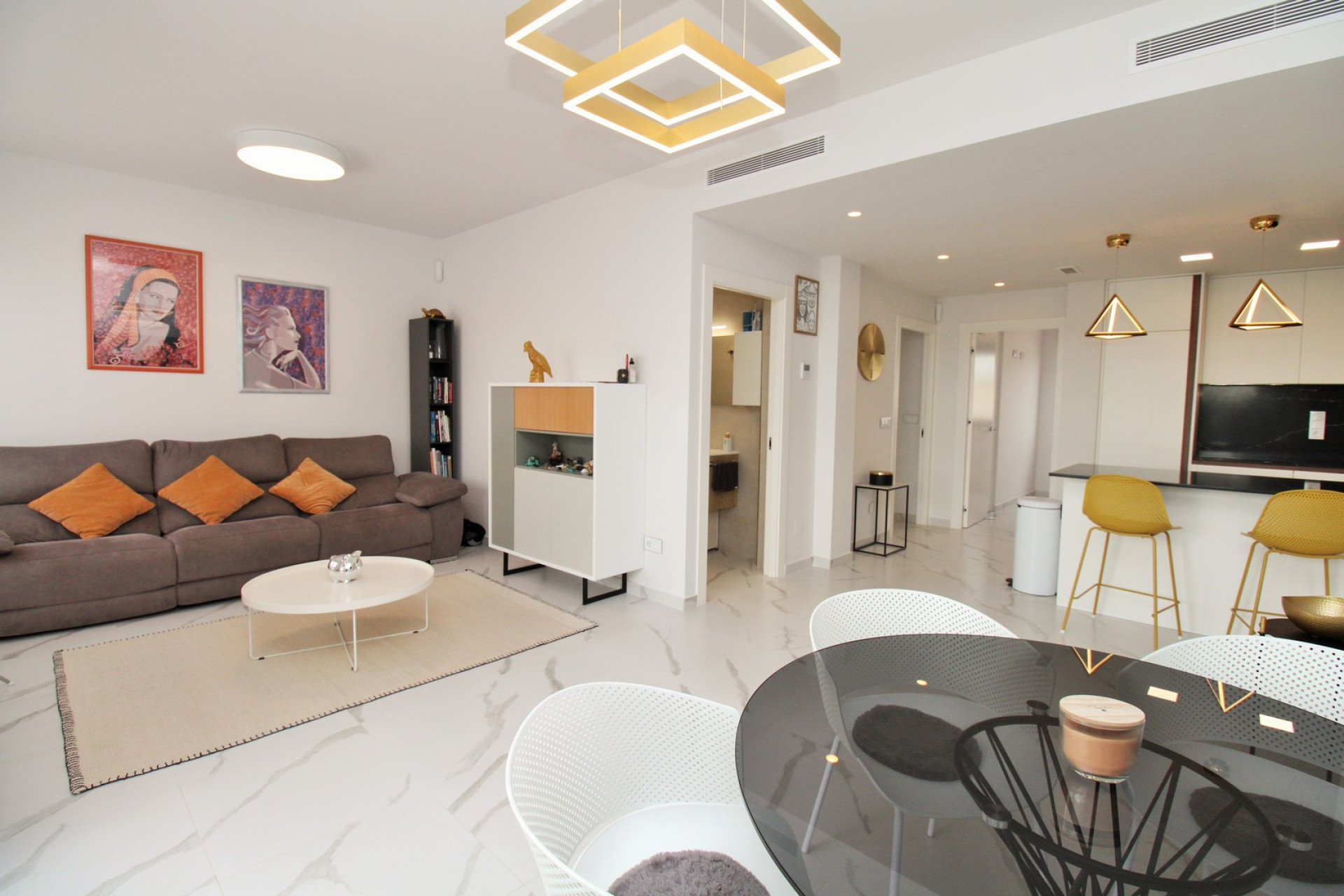 Resale - Apartment / flat - San Miguel de Salinas