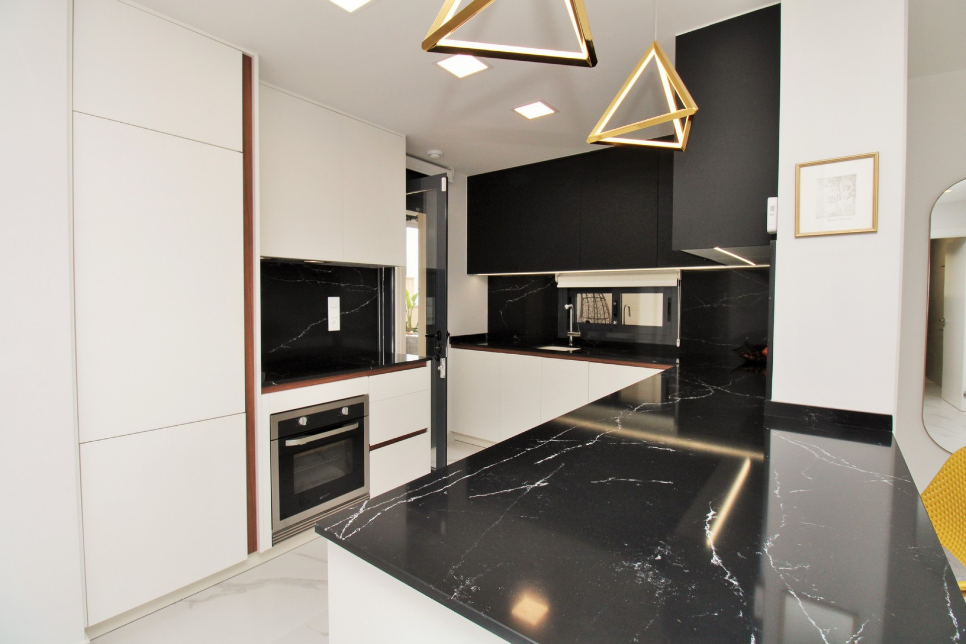 Resale - Apartment / flat - San Miguel de Salinas