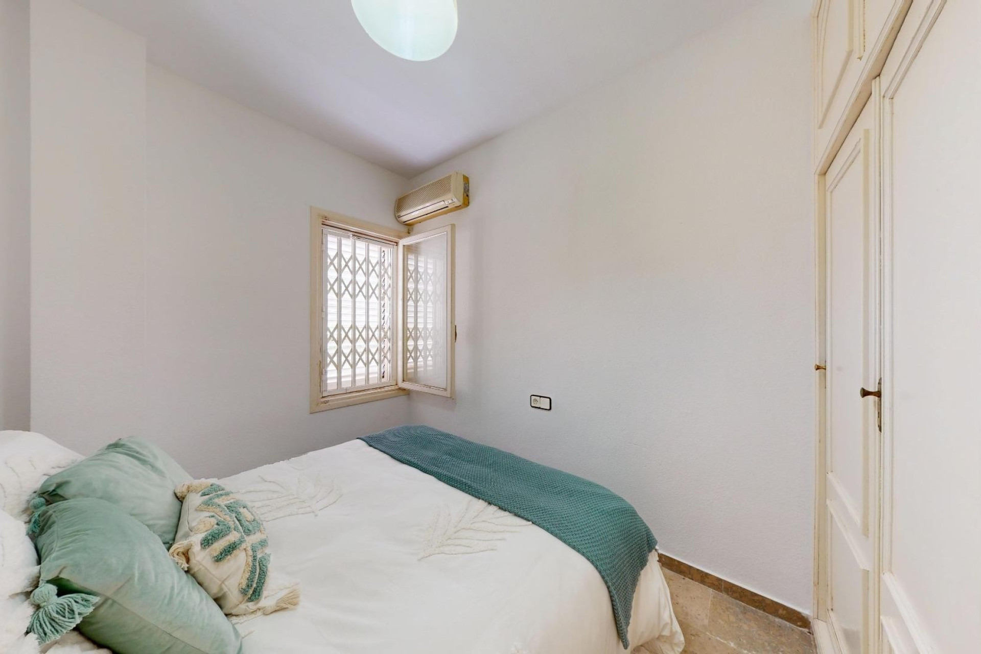 Resale - Apartment / flat - Santa Pola - Playa Lisa
