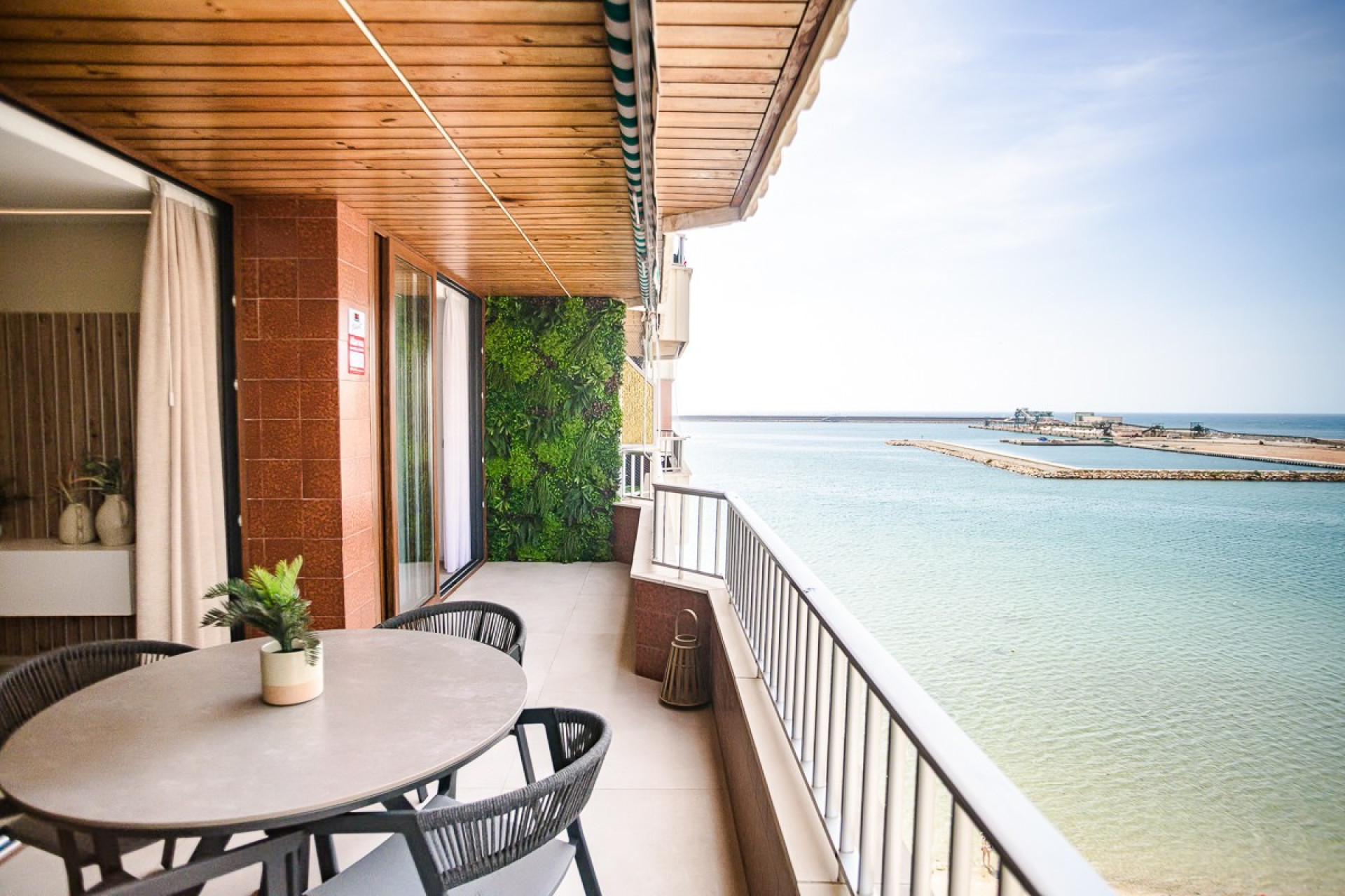 Resale - Apartment / flat - Torrevieja - Acequion