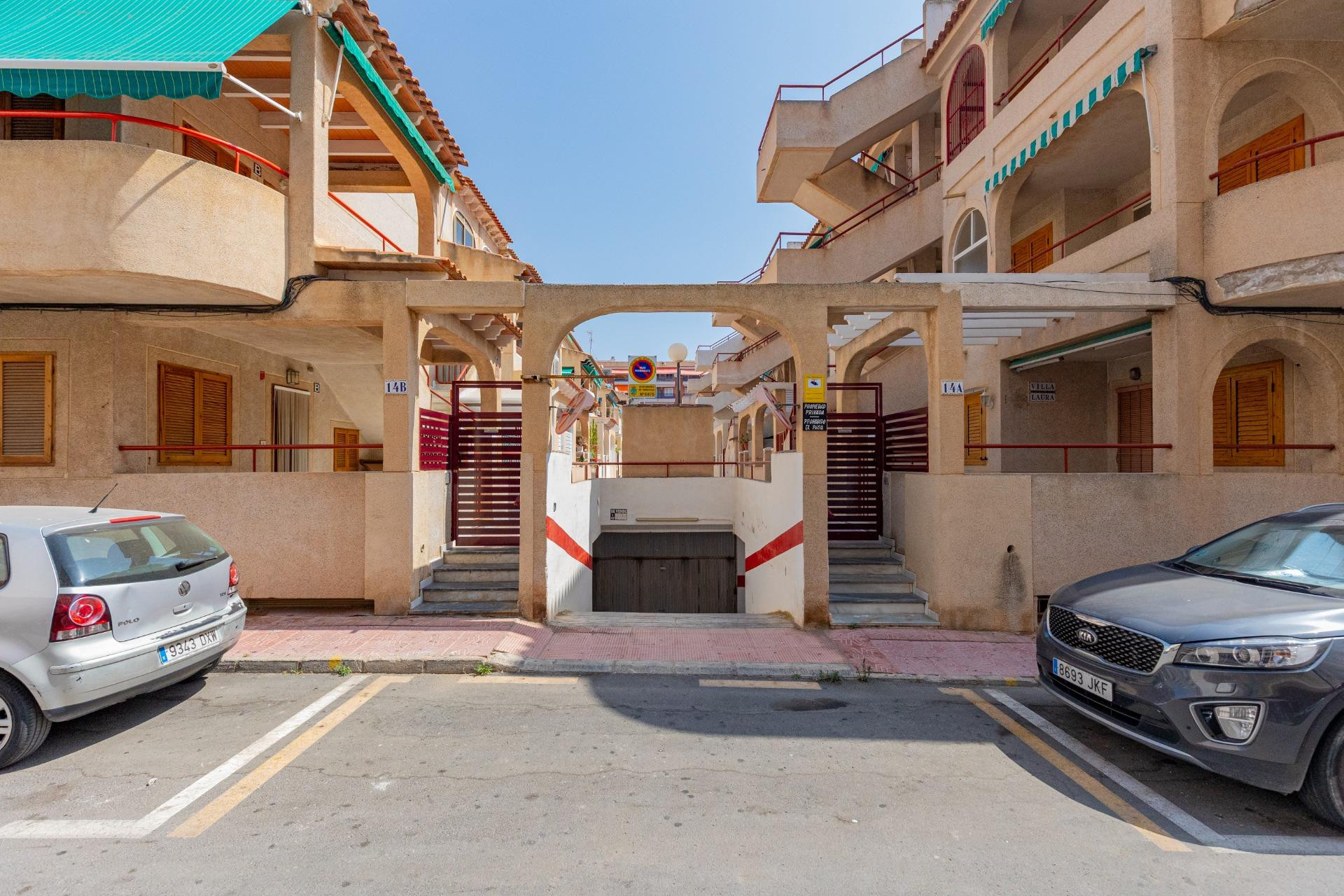 Resale - Apartment / flat - Torrevieja - Acequion