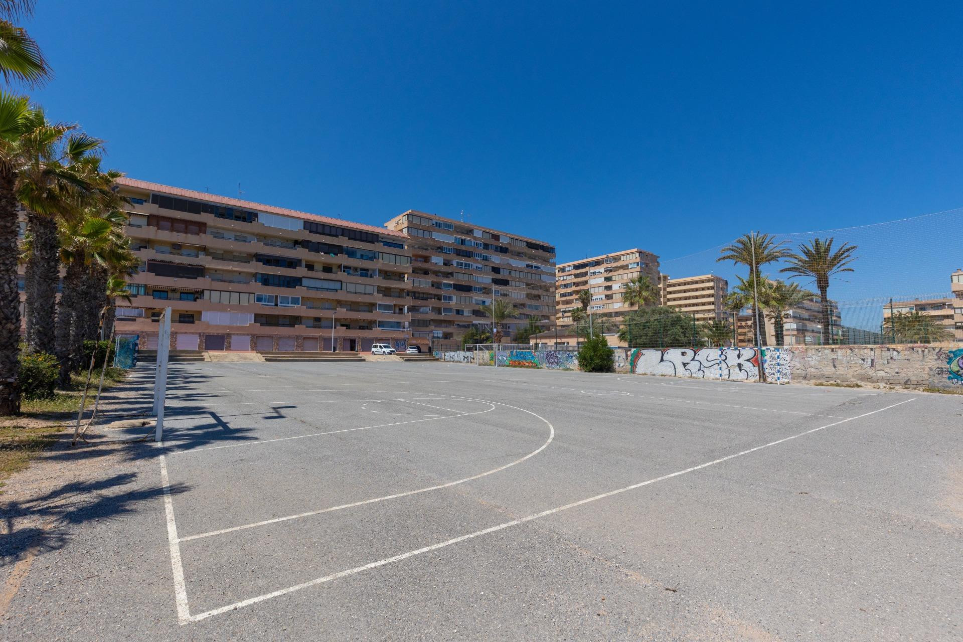 Resale - Apartment / flat - Torrevieja - Cabo Cervera