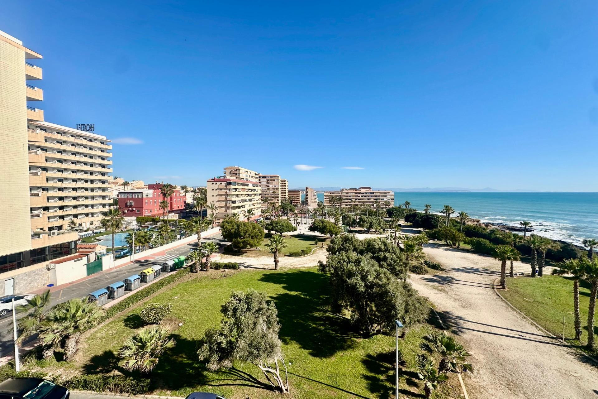 Resale - Apartment / flat - Torrevieja - Cabo Cervera