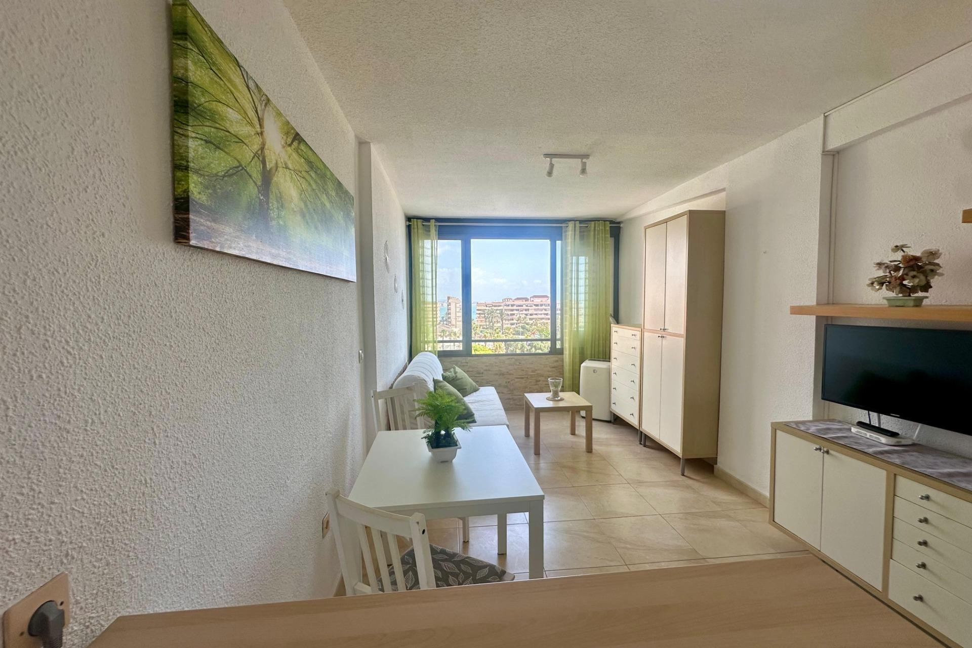 Resale - Apartment / flat - Torrevieja - Cabo Cervera