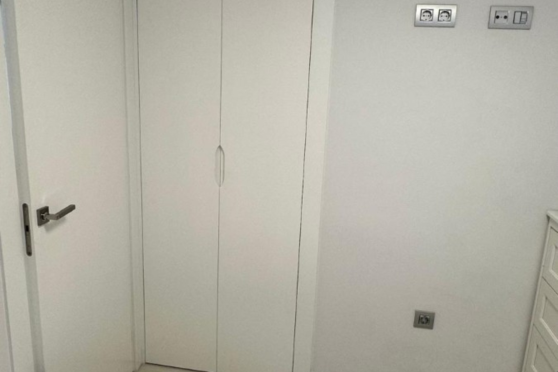 Resale - Apartment / flat - Torrevieja - Calas Blancas