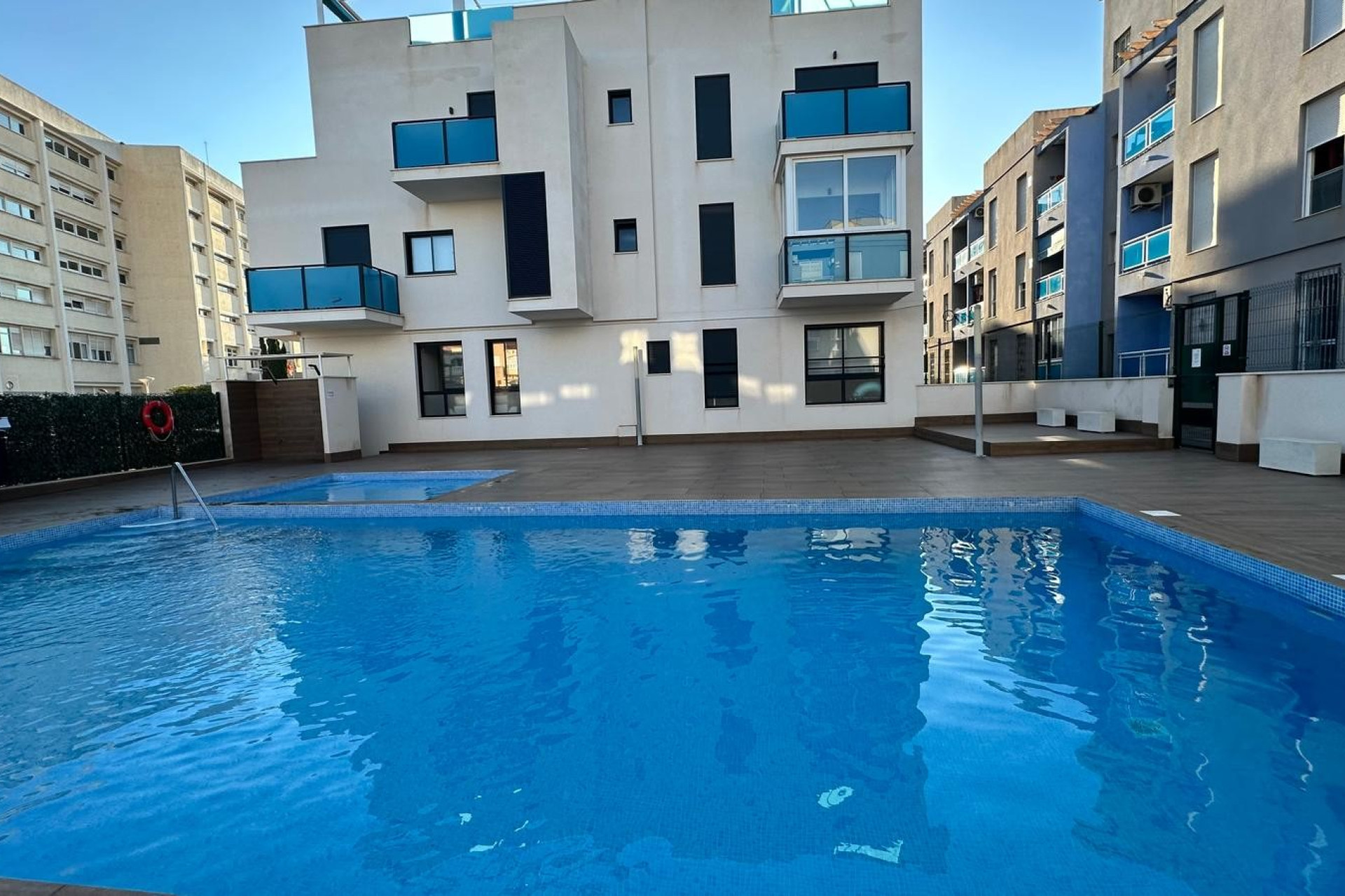 Resale - Apartment / flat - Torrevieja - Calas Blancas