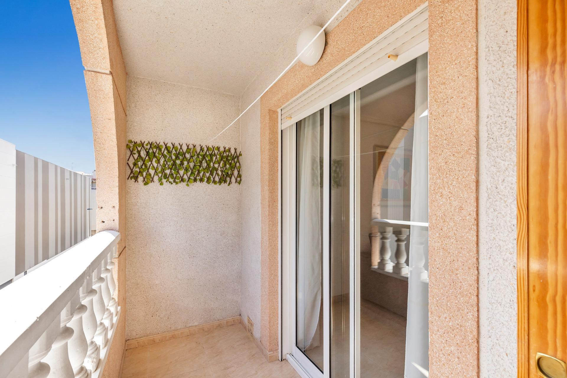 Resale - Apartment / flat - Torrevieja - Centro - Muelle Pesquero