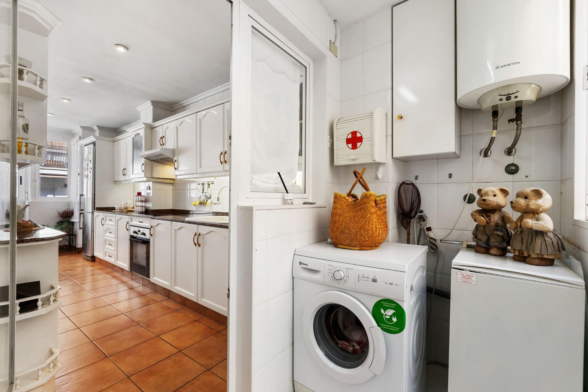 Resale - Apartment / flat - Torrevieja - Centro - Muelle Pesquero