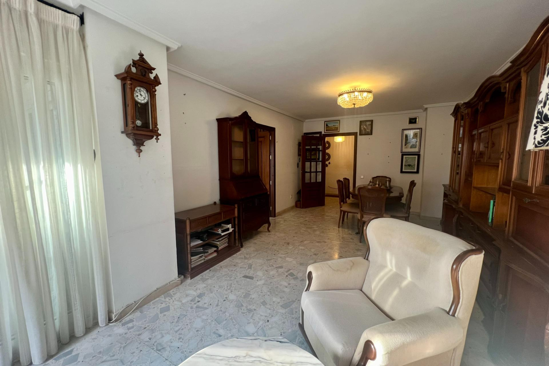 Resale - Apartment / flat - Torrevieja - Centro