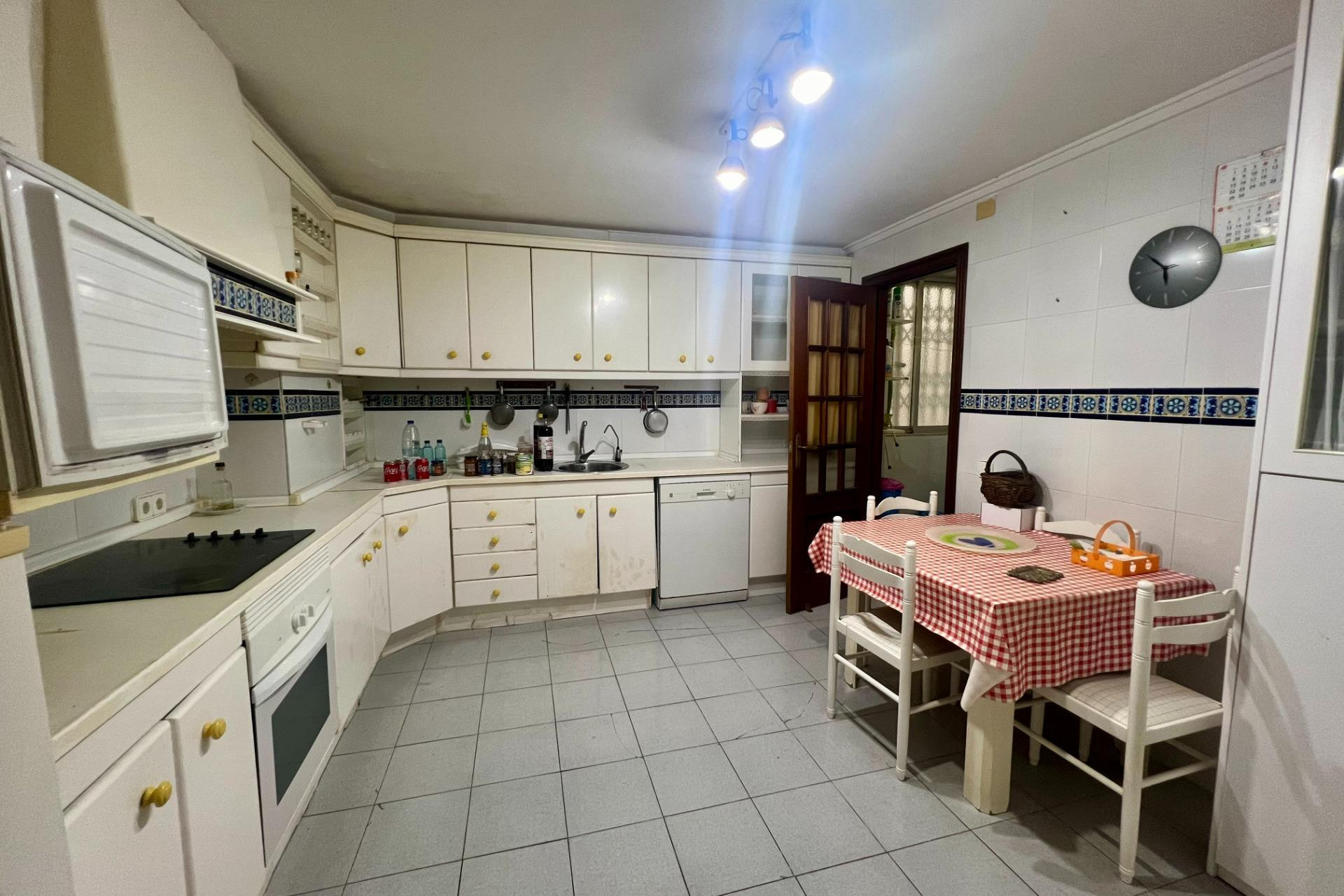 Resale - Apartment / flat - Torrevieja - Centro