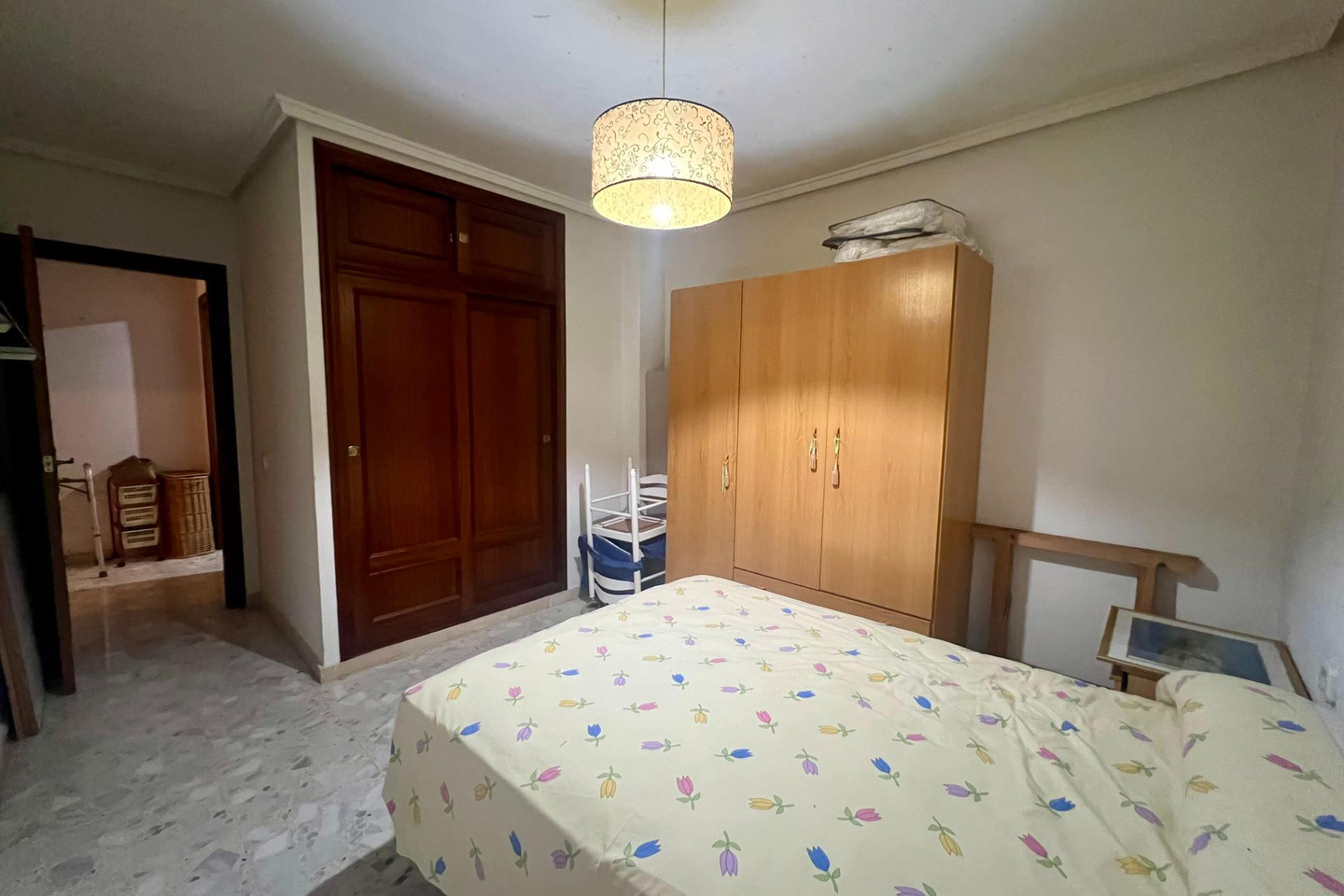 Resale - Apartment / flat - Torrevieja - Centro