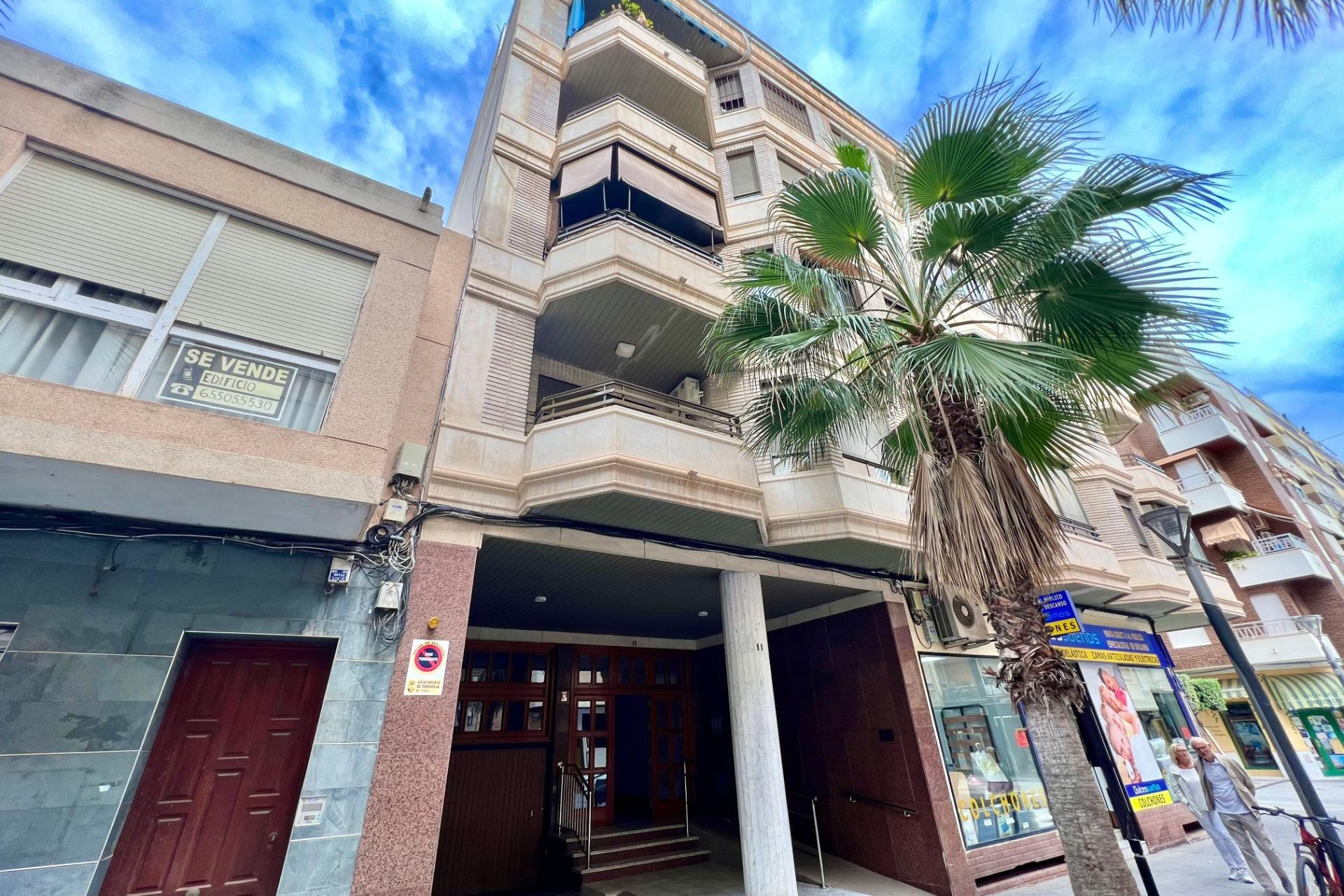 Resale - Apartment / flat - Torrevieja - Centro