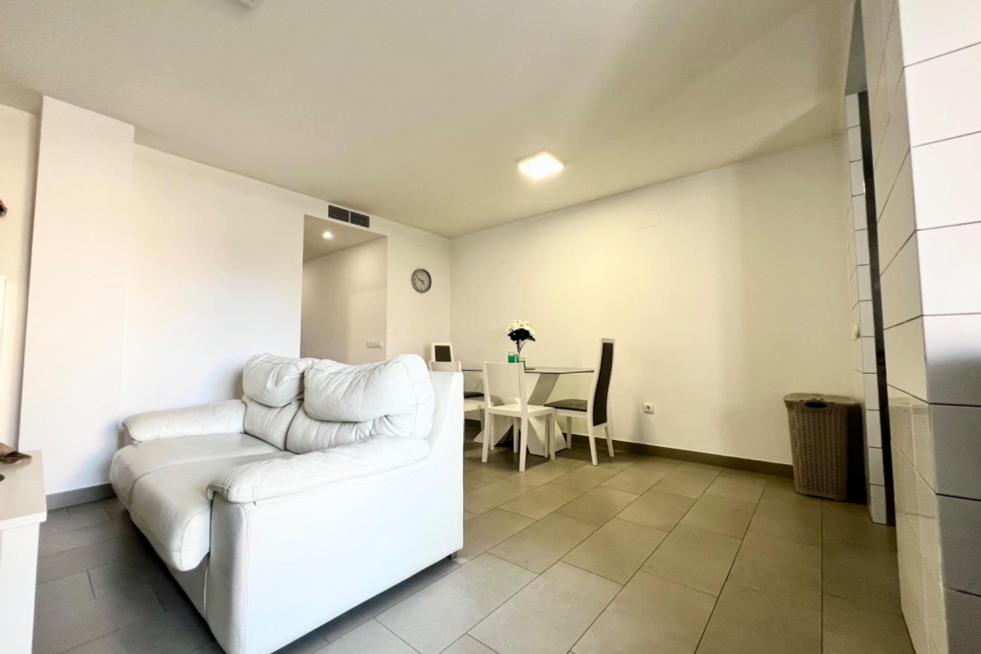 Resale - Apartment / flat - Torrevieja - Centro