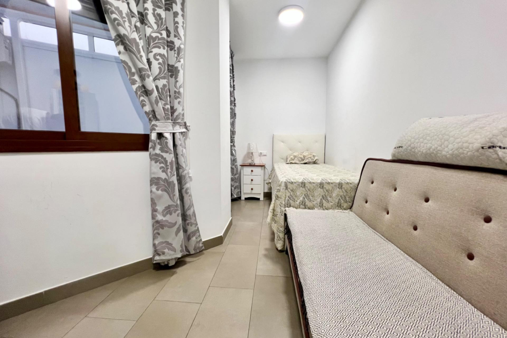 Resale - Apartment / flat - Torrevieja - Centro