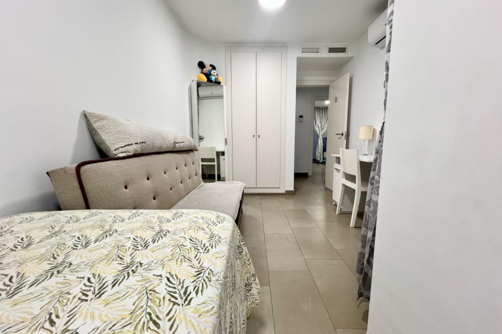 Resale - Apartment / flat - Torrevieja - Centro