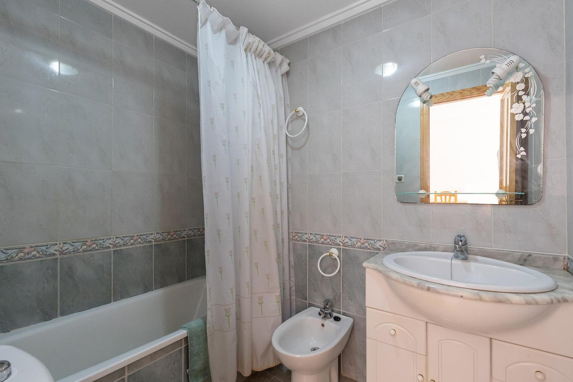 Resale - Apartment / flat - Torrevieja - Centro