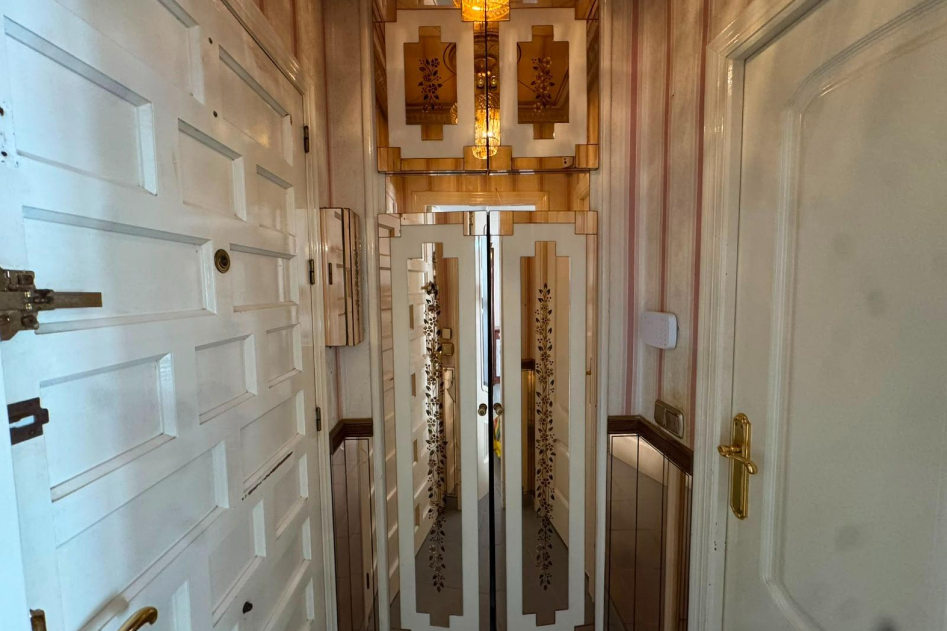 Resale - Apartment / flat - Torrevieja - Centro
