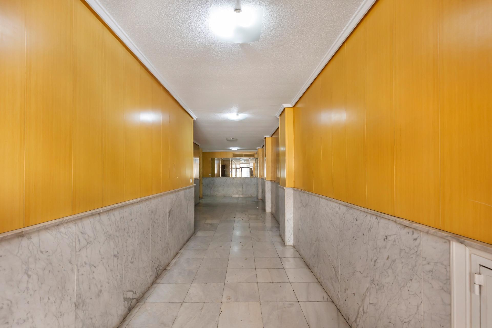 Resale - Apartment / flat - Torrevieja - Centro
