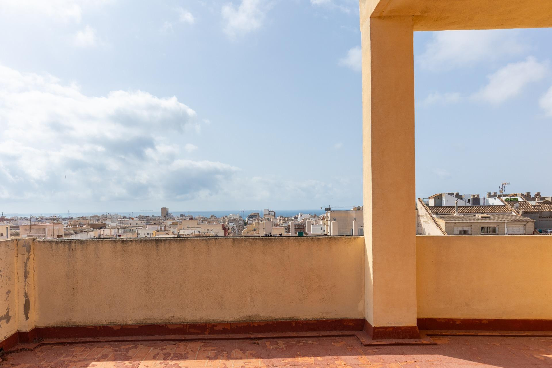 Resale - Apartment / flat - Torrevieja - Centro