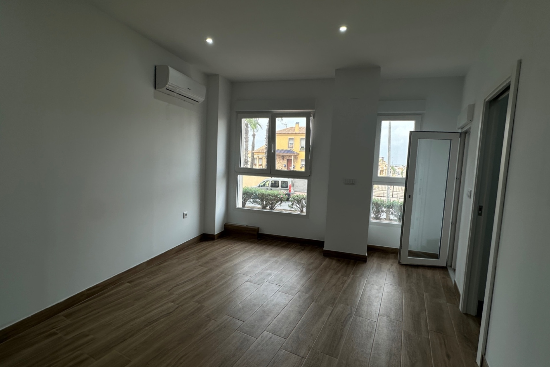 Resale - Apartment / flat - Torrevieja - Centro