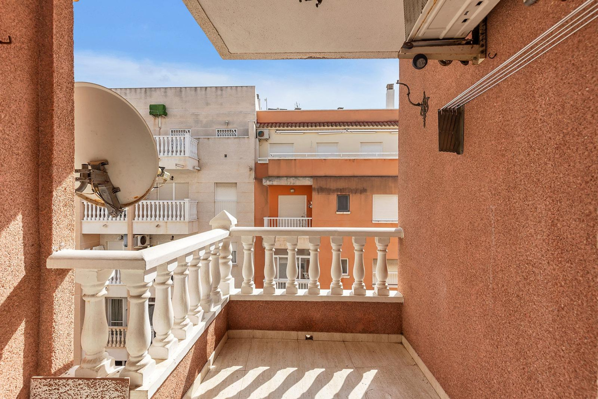 Resale - Apartment / flat - Torrevieja - Estacion de autobuses