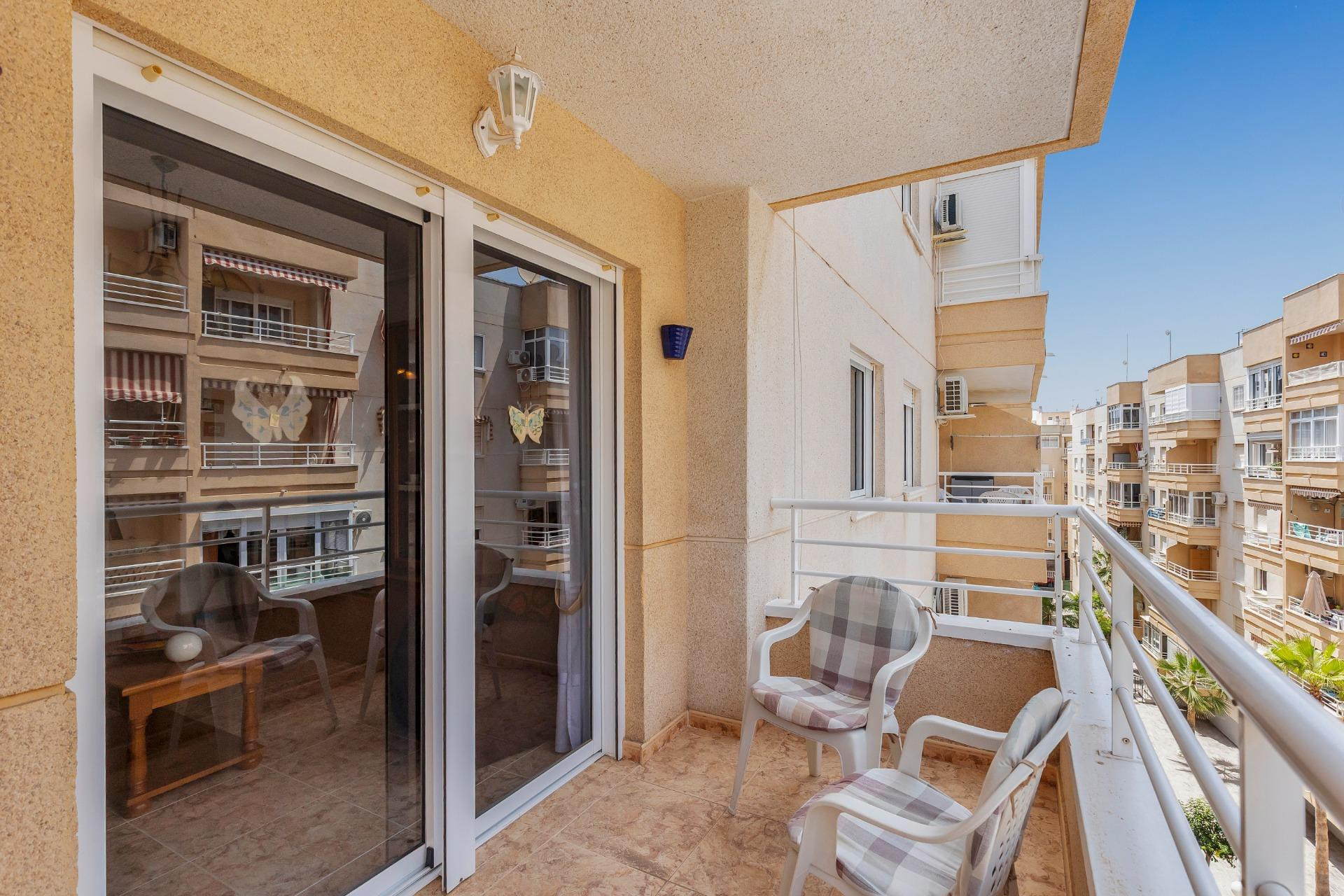 Resale - Apartment / flat - Torrevieja - Estacion de autobuses
